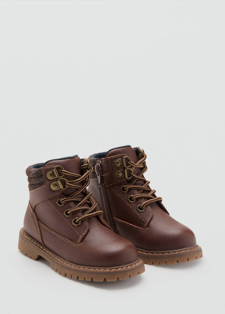 Lace-up mountain boots — Chocolate