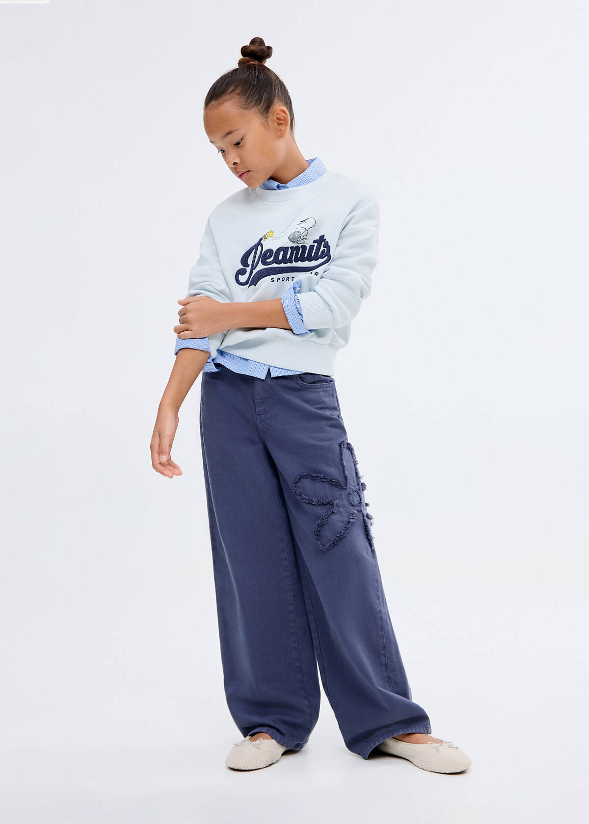 Embroidered Snoopy sweatshirt — Sky Blue