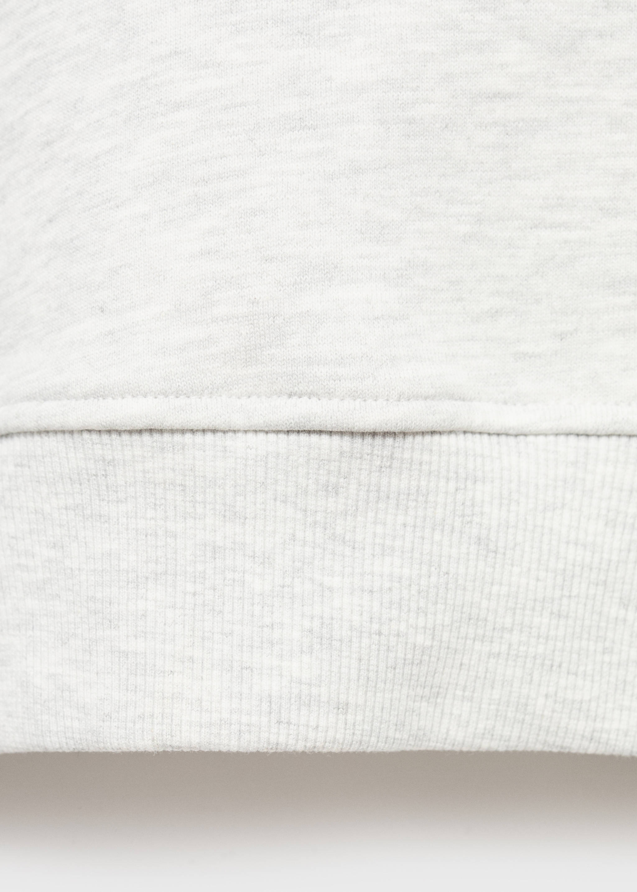 Толстовка с принтом Снупи - Деталь изделия 0