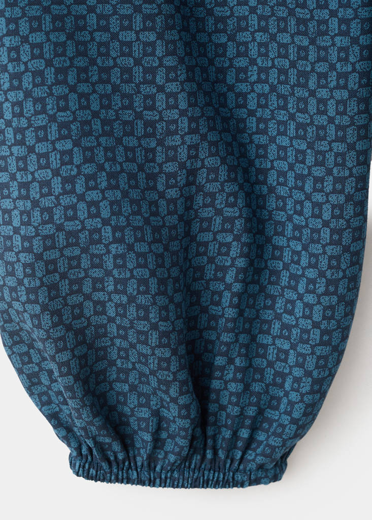 Printed blouse with cut-out — Navy