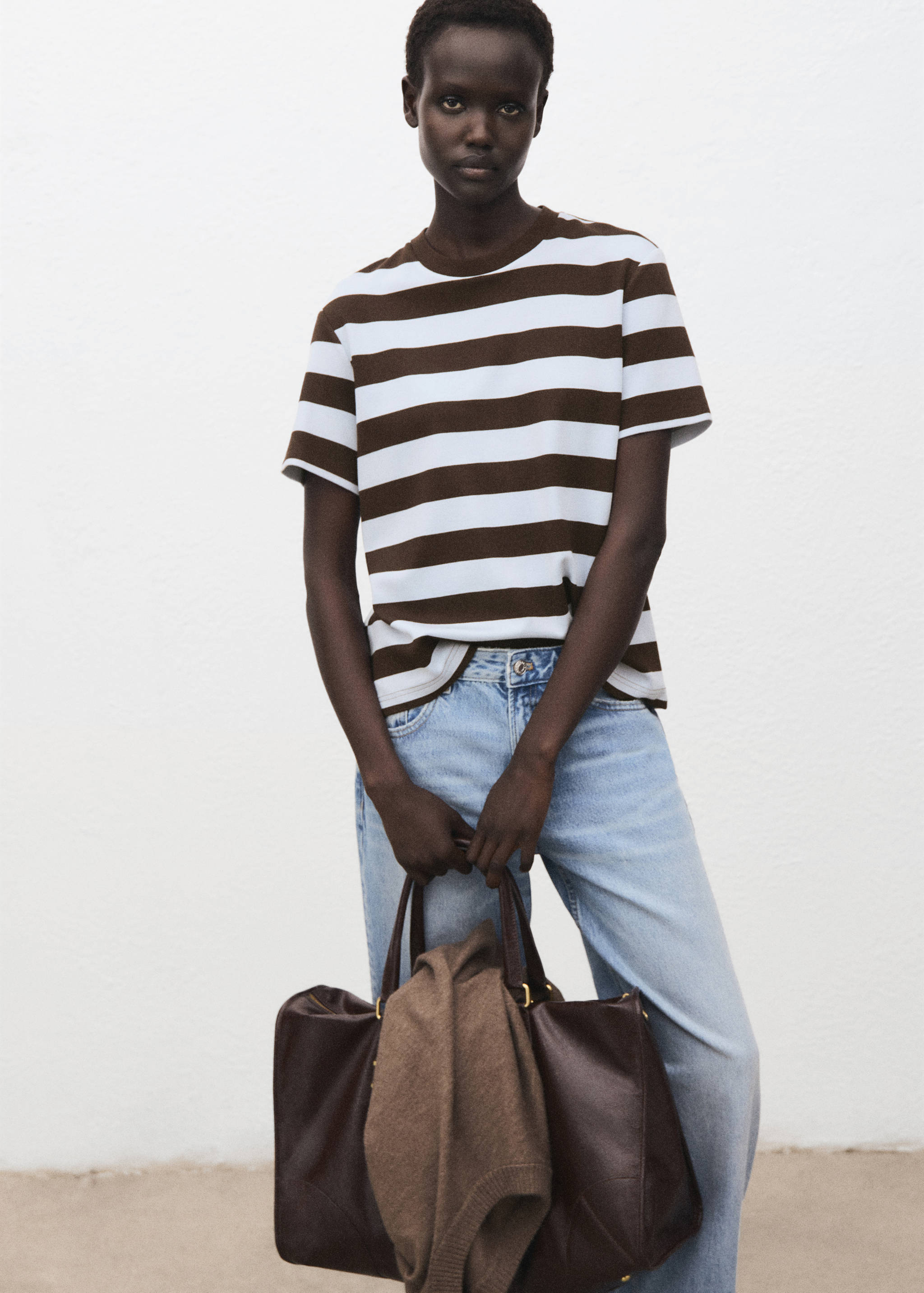 Striped short-sleeved t-shirt - Medium plane