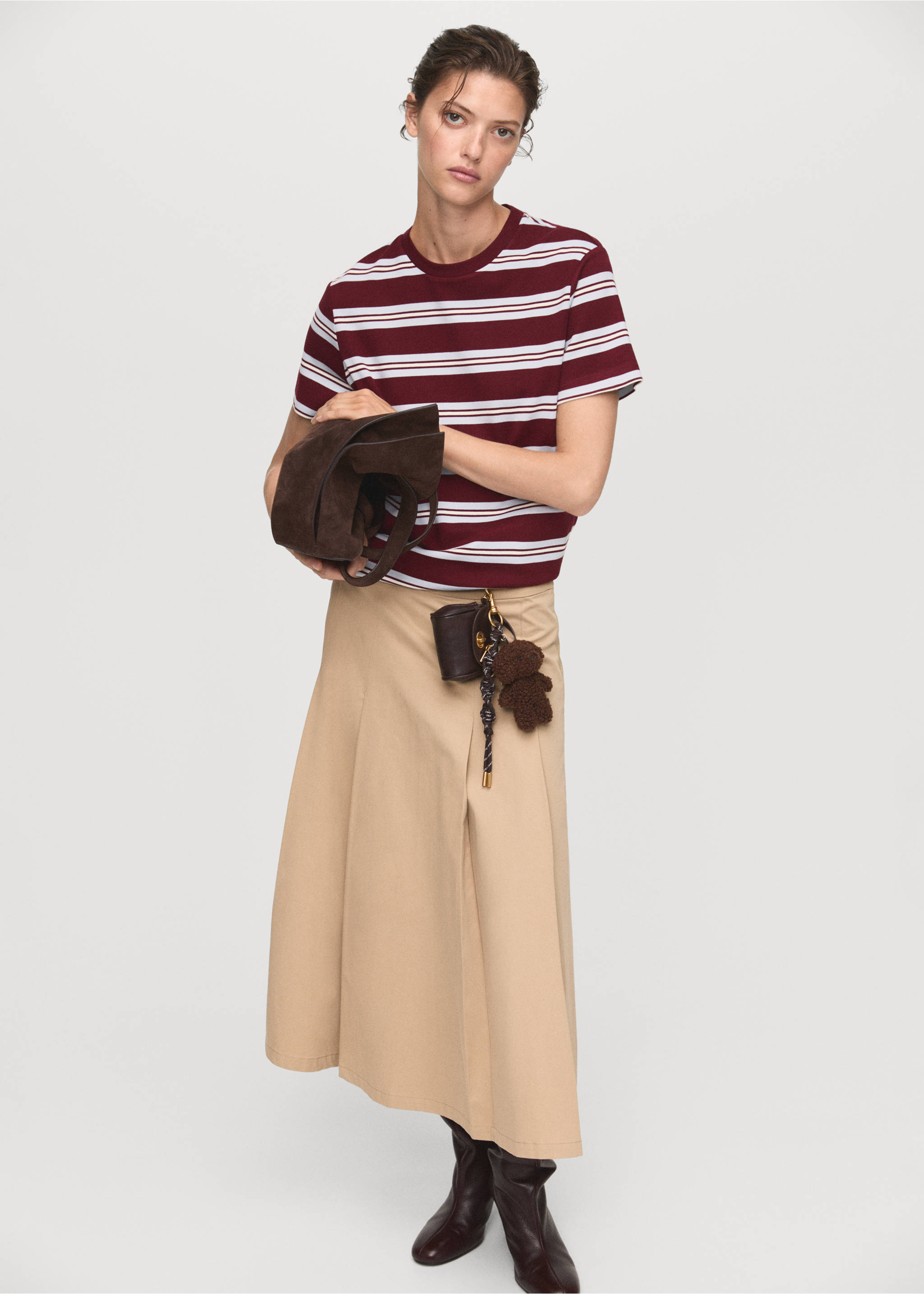 Striped short-sleeved t-shirt - Details of the article 2, Maroon. Ref: 17035803-00.