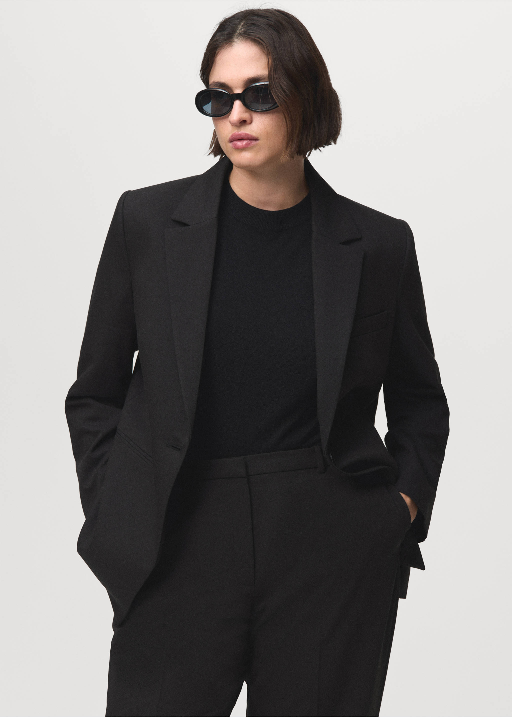 Straight suit trousers - Details of the article 5, Black. Ref: 17035806-00.