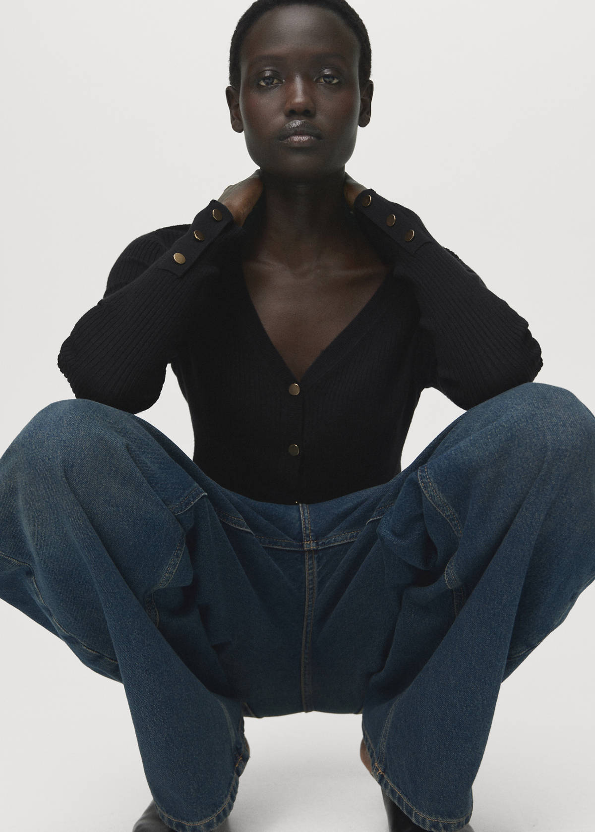 Ribbed buttoned cardigan — Black