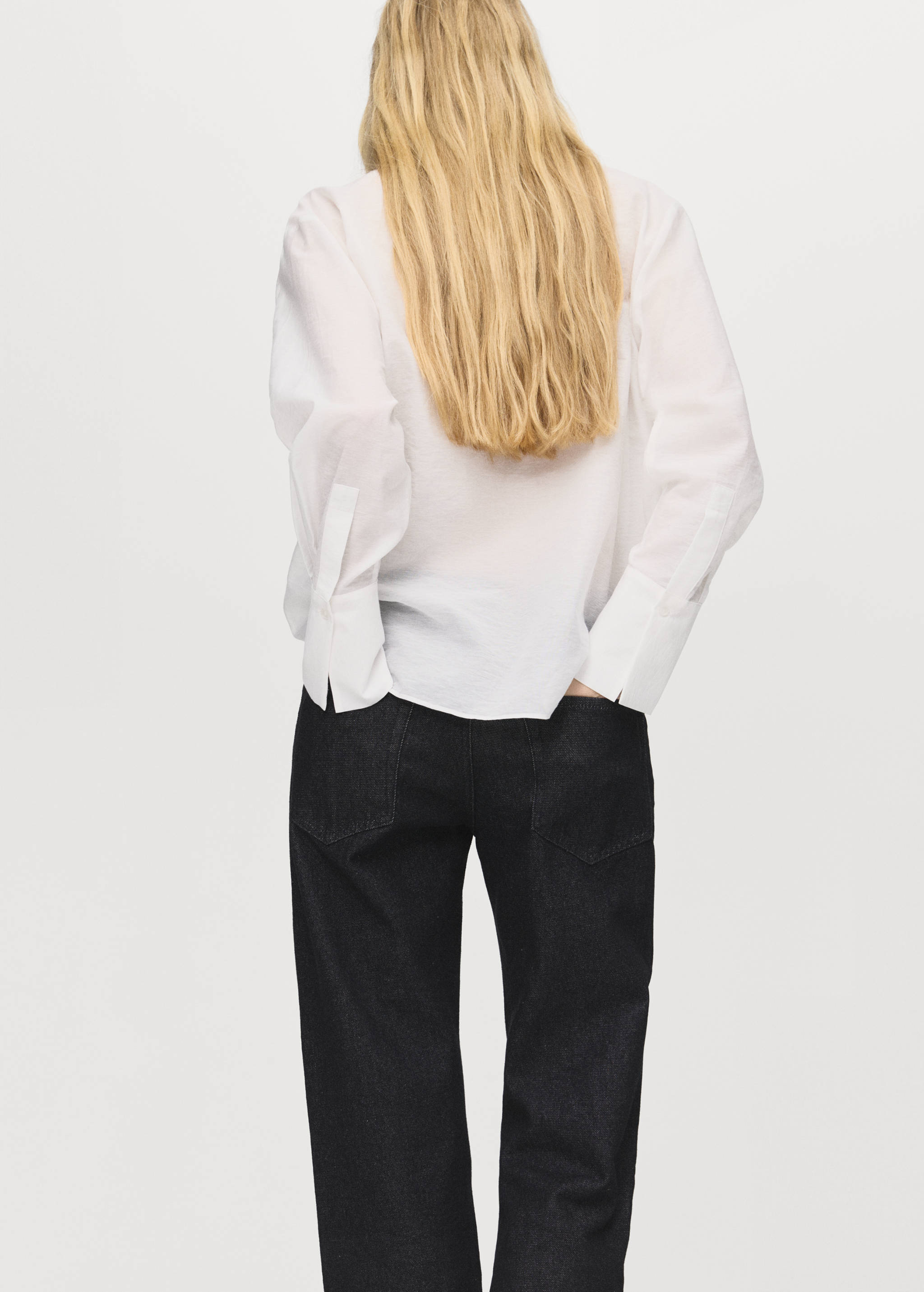 Blouse with lace trim details - Reverse of the article