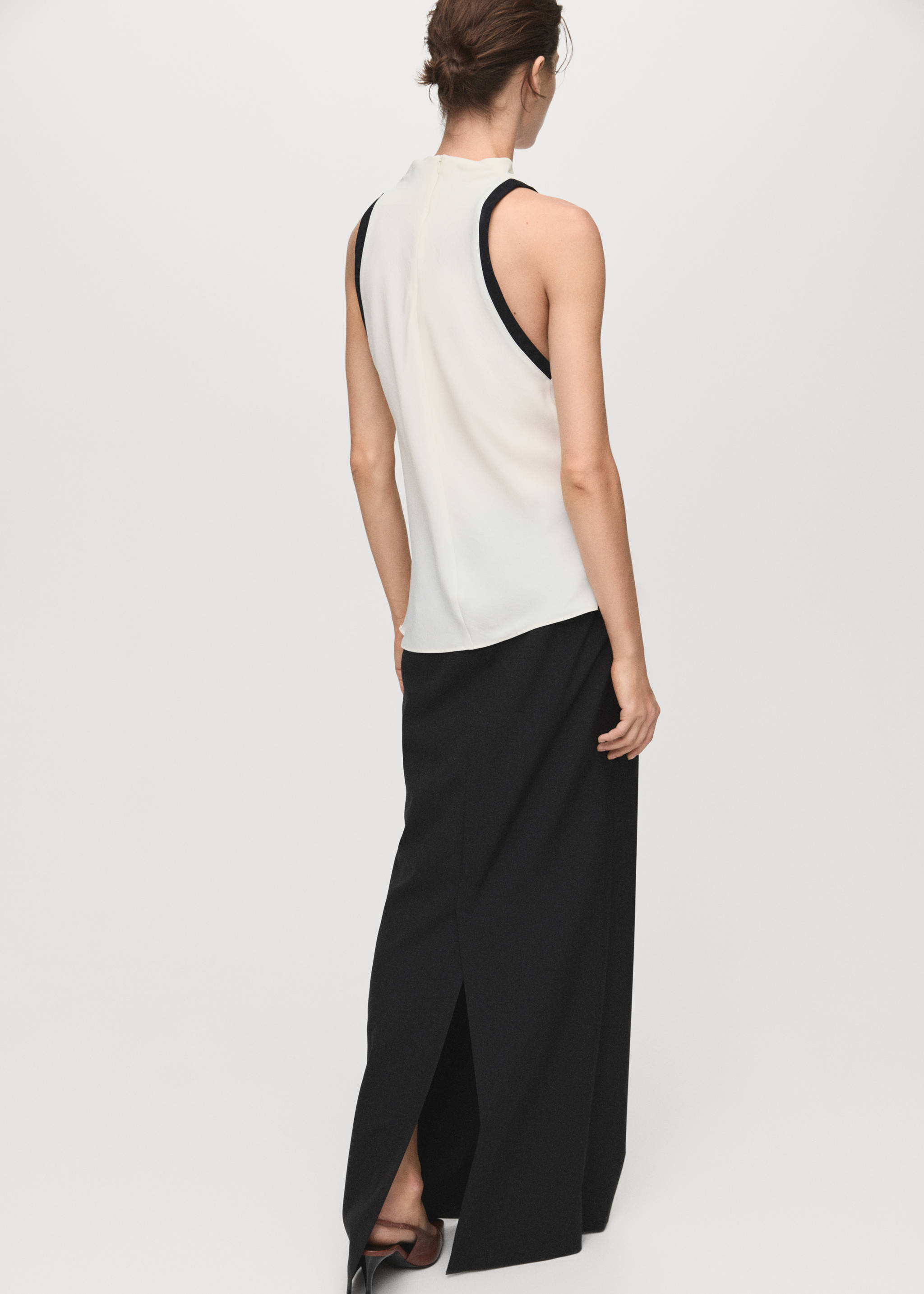 Blouse with draped collar and contrasting trim - Reverse of the article