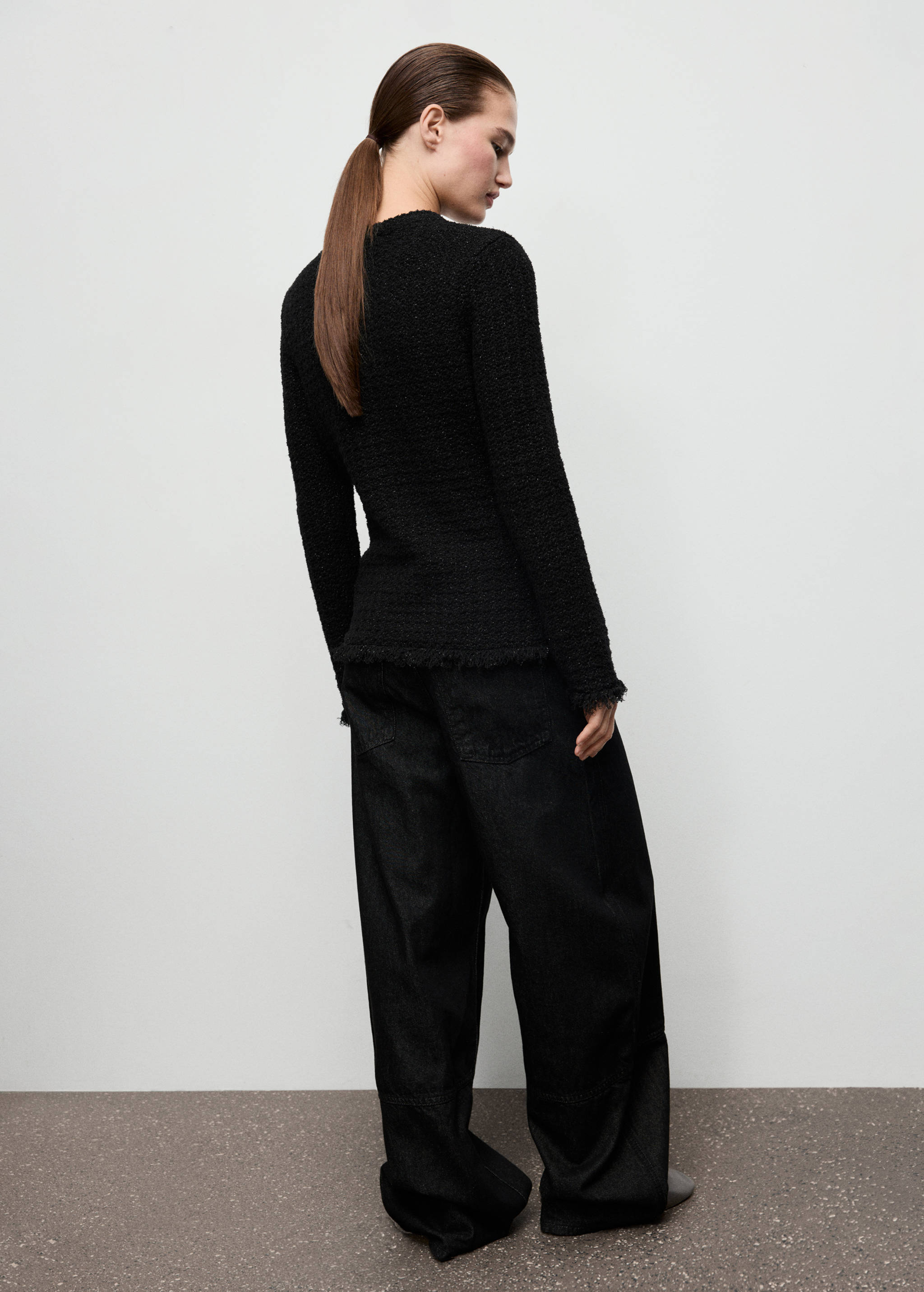 Cardigan en tweed bords effilochés - Verso de l’article