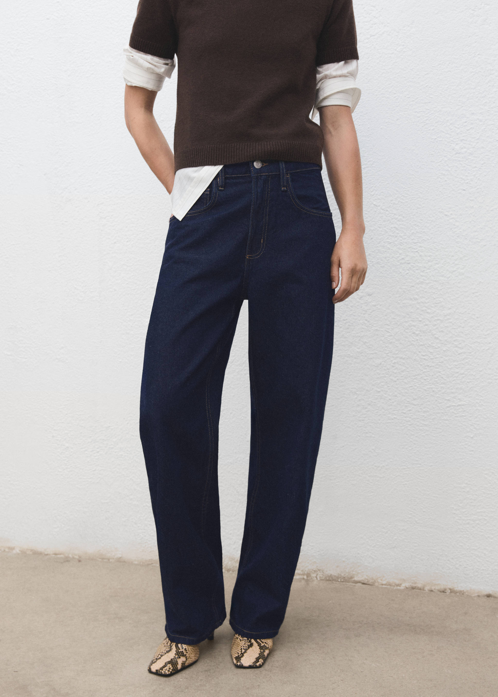 High-waisted barrel jeans - Medium plane