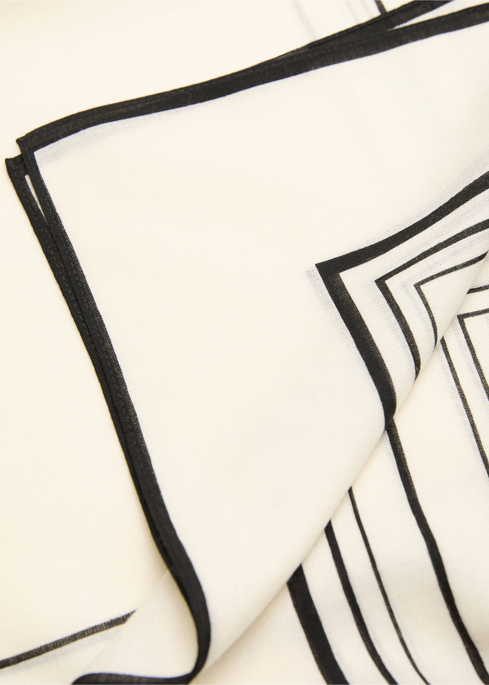 100% wool geometric-print foulard - Medium plane, Ecru. Ref: 17035972-00.