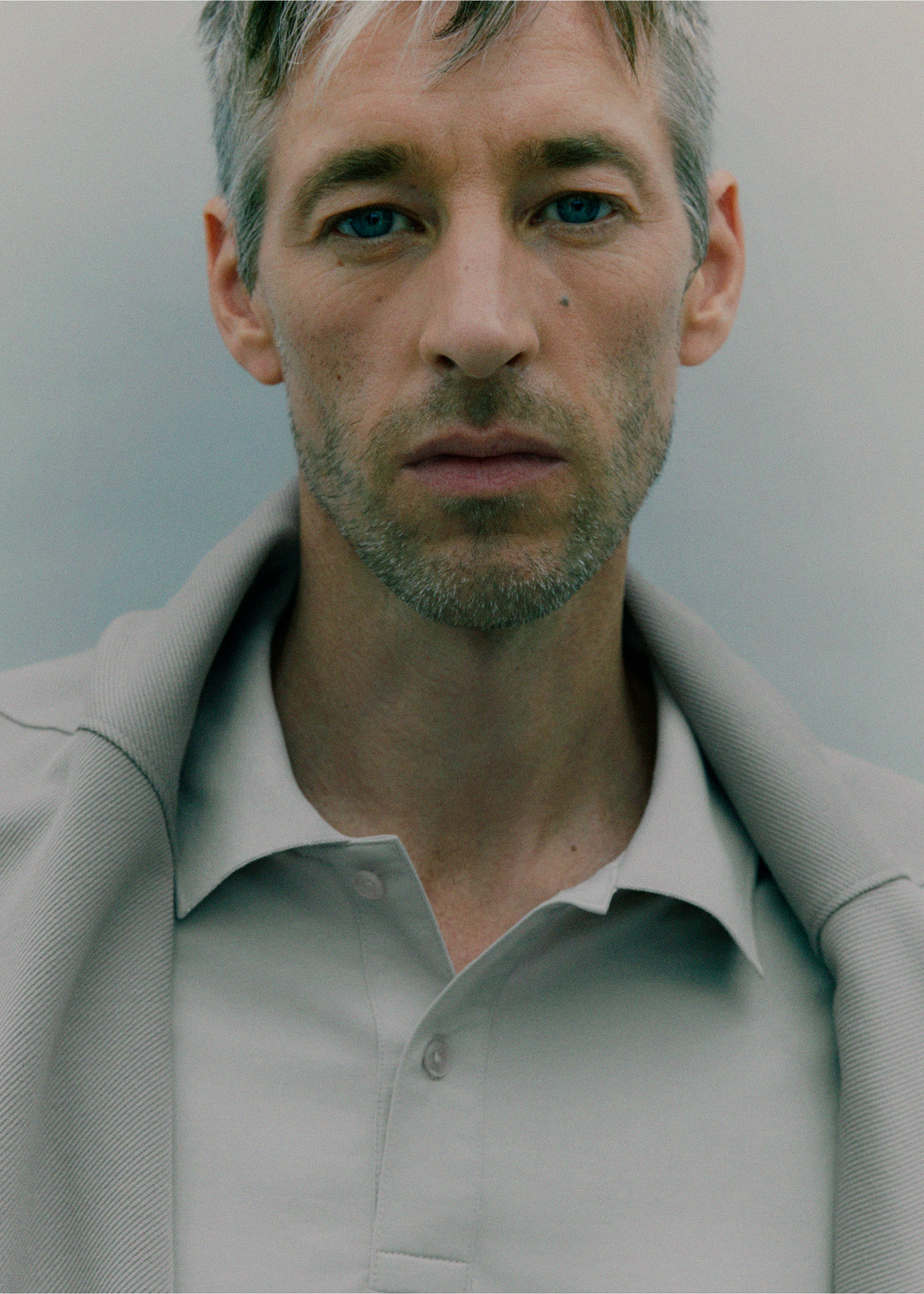 Slim-fit Thermolite® polo shirt - Details of the article 3, Ice Grey. Ref: 17035977-00.