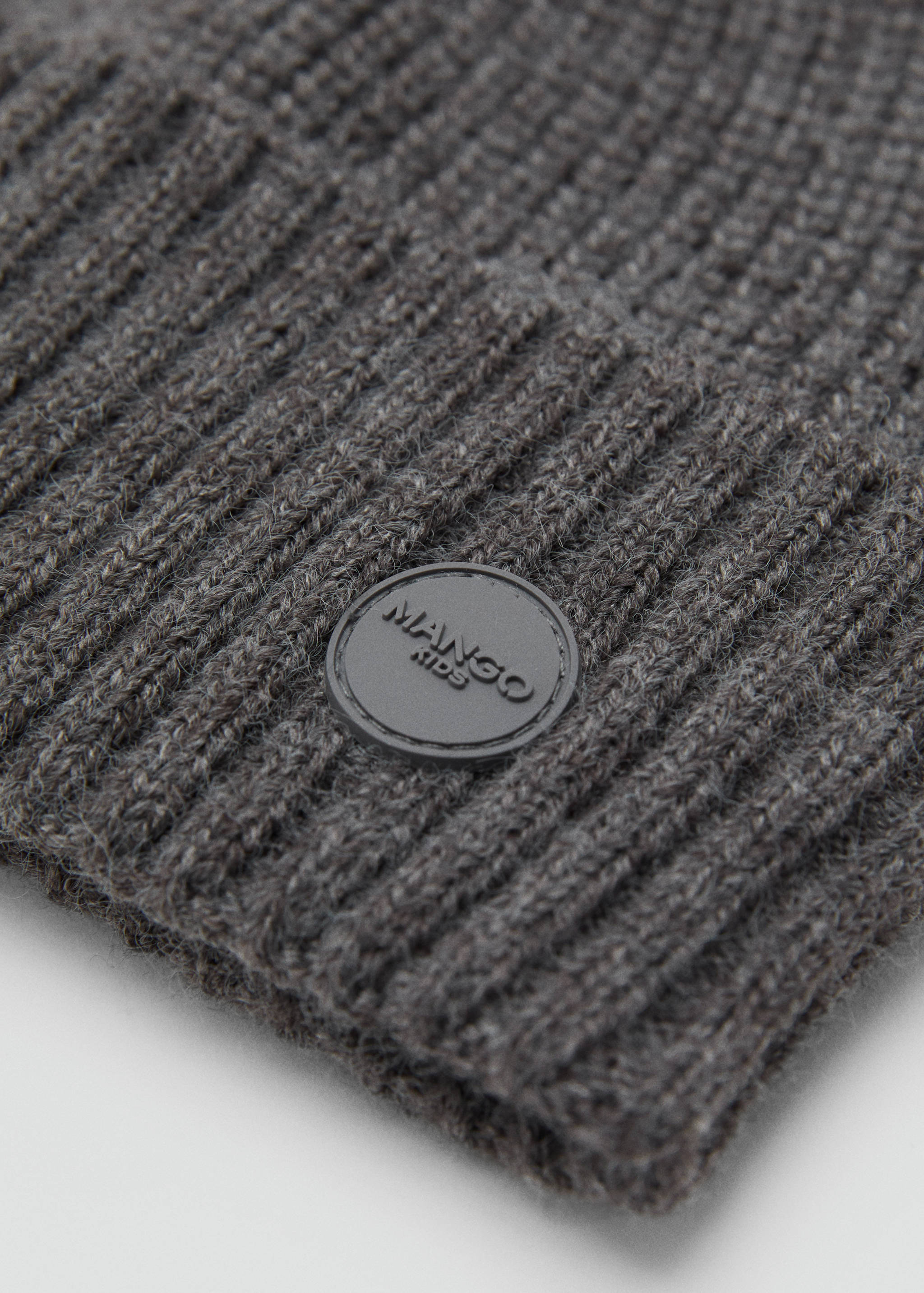 Gorro punto vuelta - Plano medio