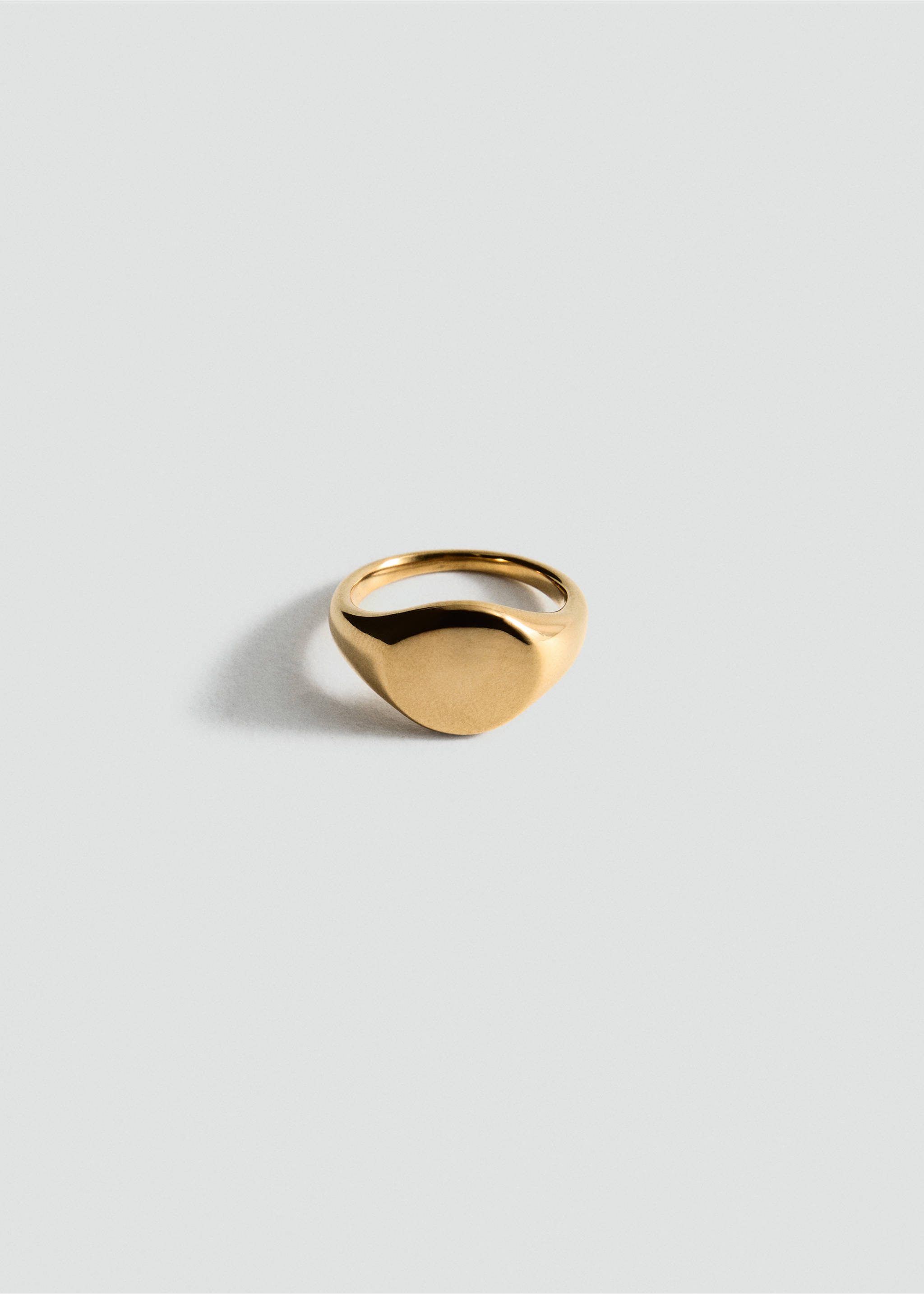 Stainless steel signet ring - Article without model, Gold. Ref: 17035996-00.