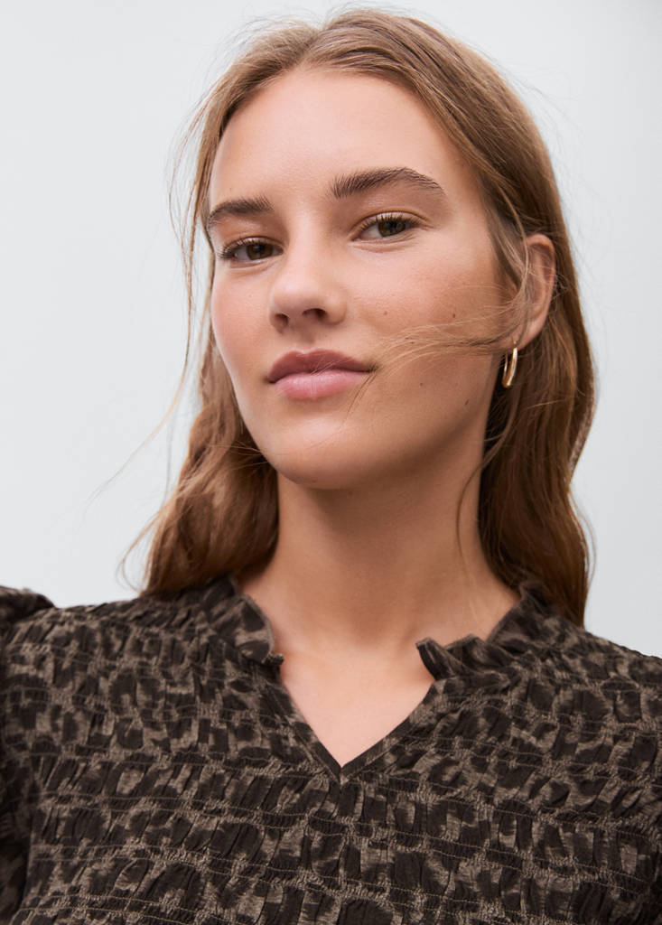 Leopard-print flowy blouse — Brown