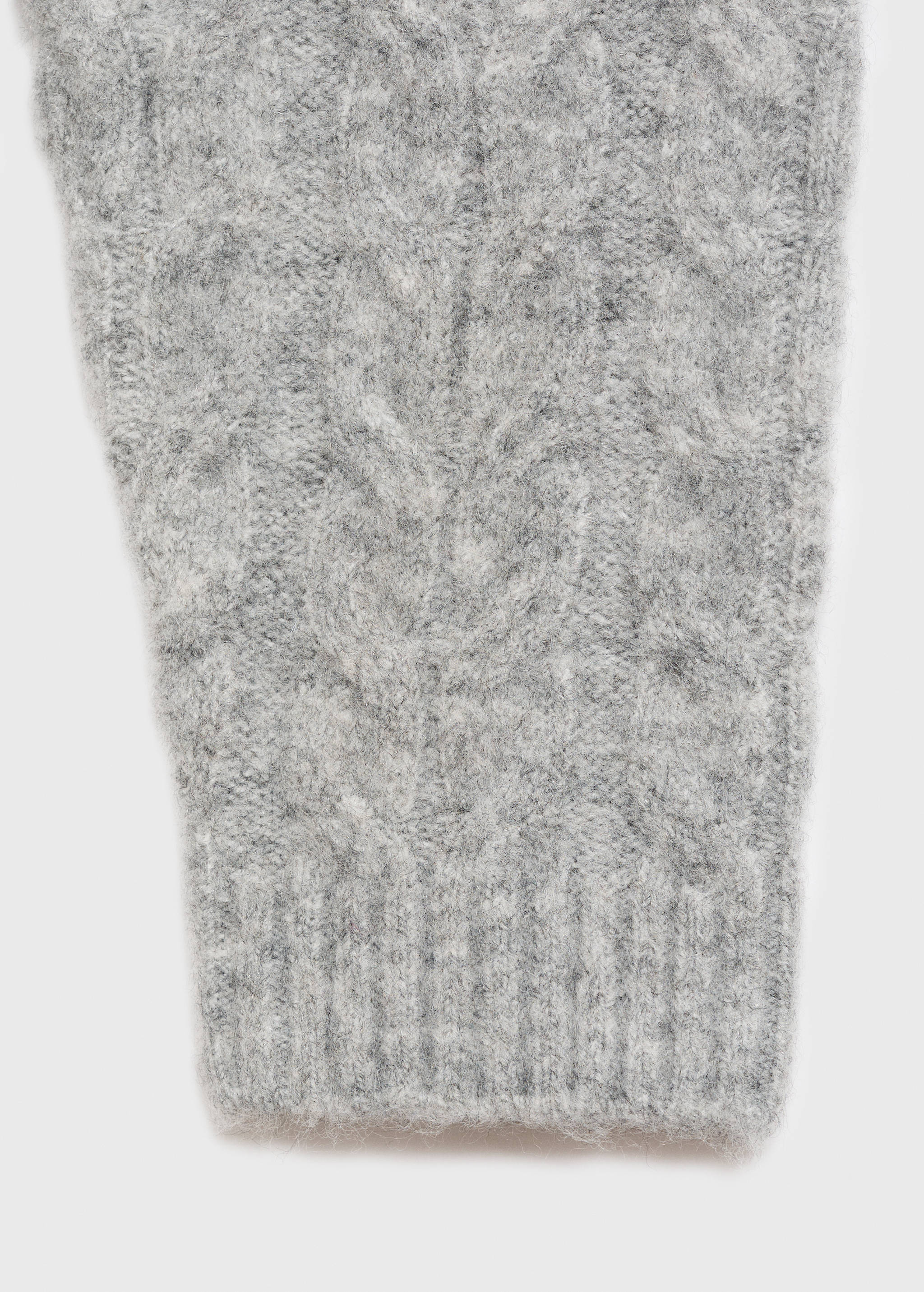 Knitted button cardigan - Details of the article 0