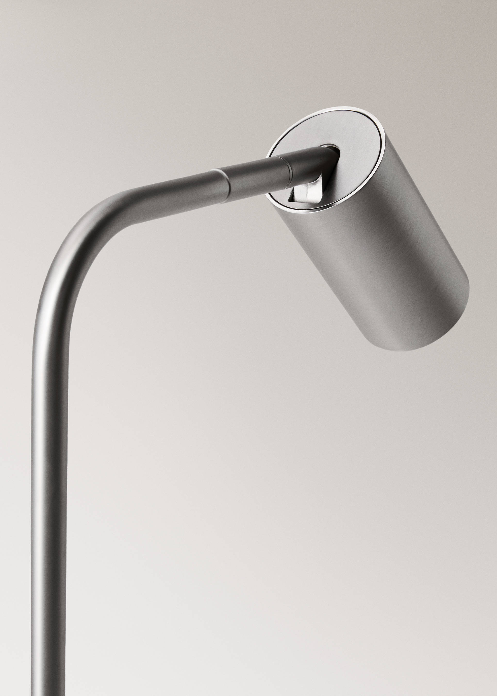 Metal table lamp with spotlight - Details of the article 1