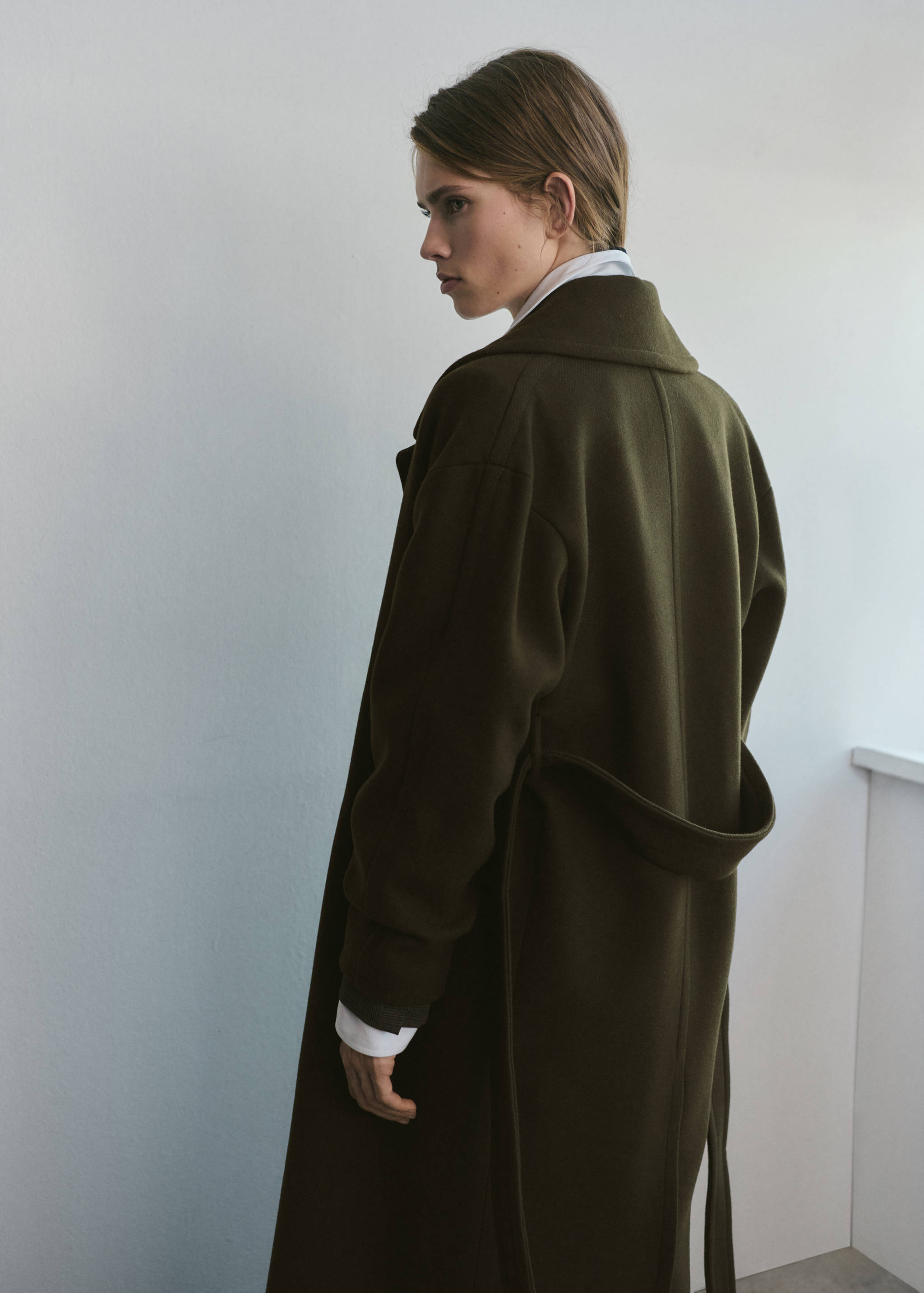 Manteco wool coat with belt - Reverse of the article