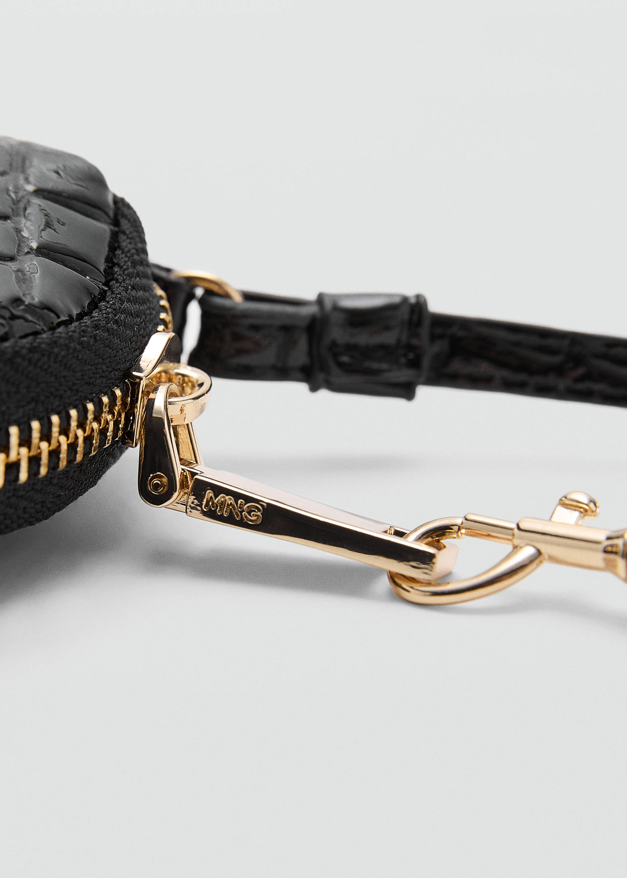 Shiny glitter coconut keychain wallet - Details of the article 1