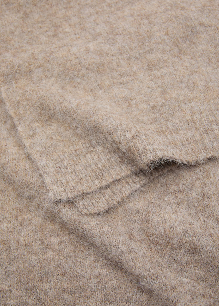 Plain knitted scarf — Medium Brown