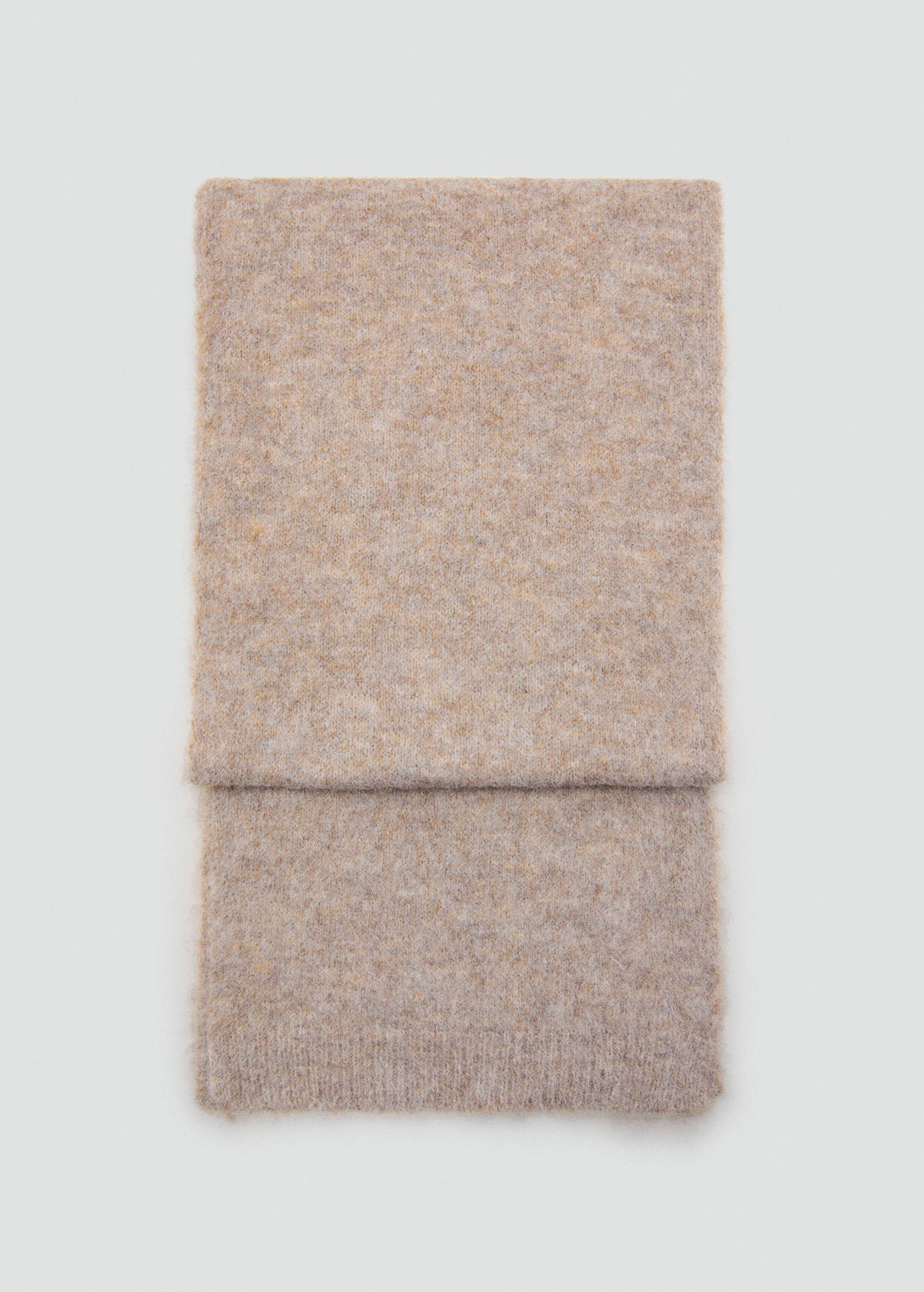 Plain knitted scarf - Article without model