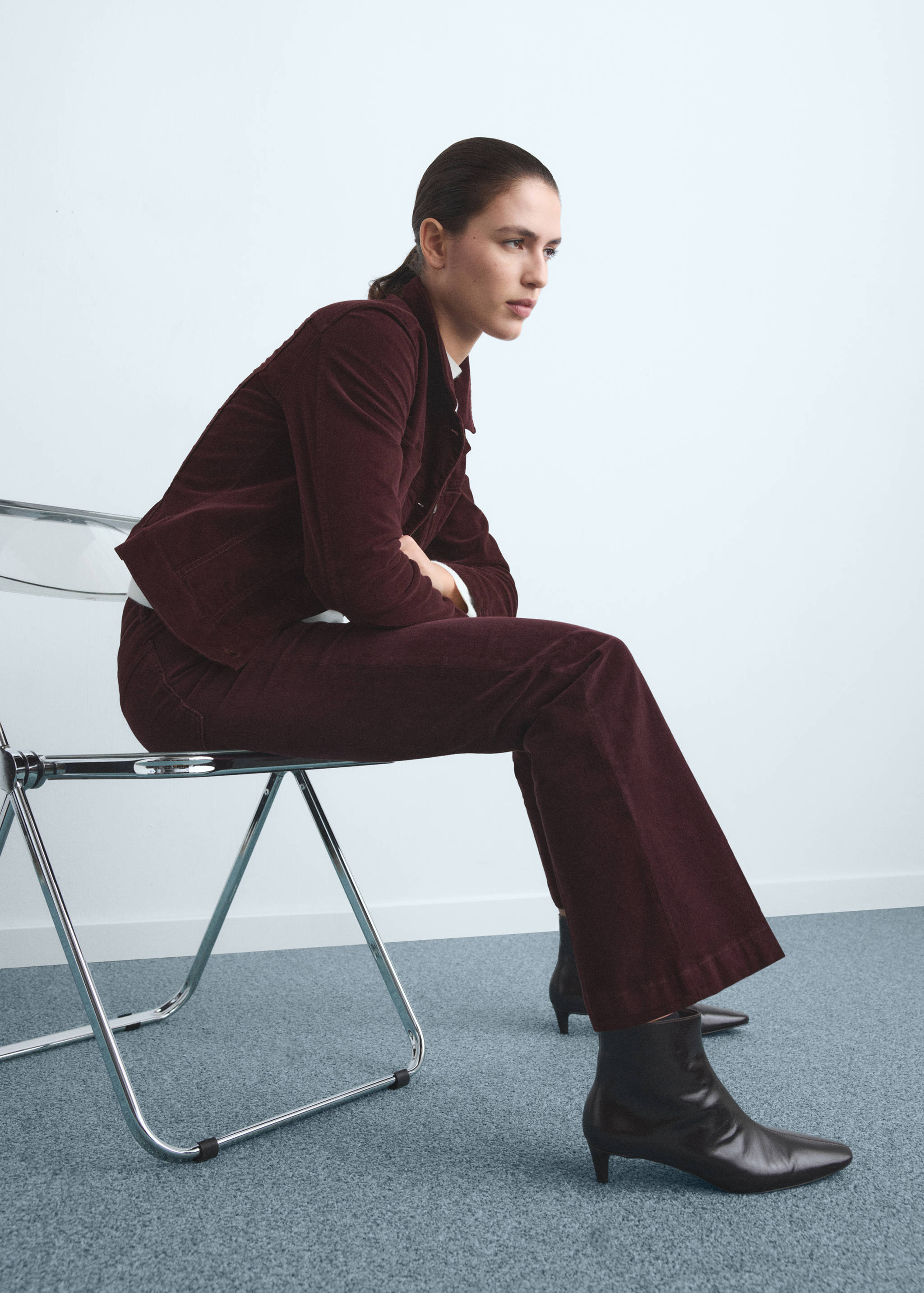 Calças de ganga flare de bombazina - Pormenor do artigo 2