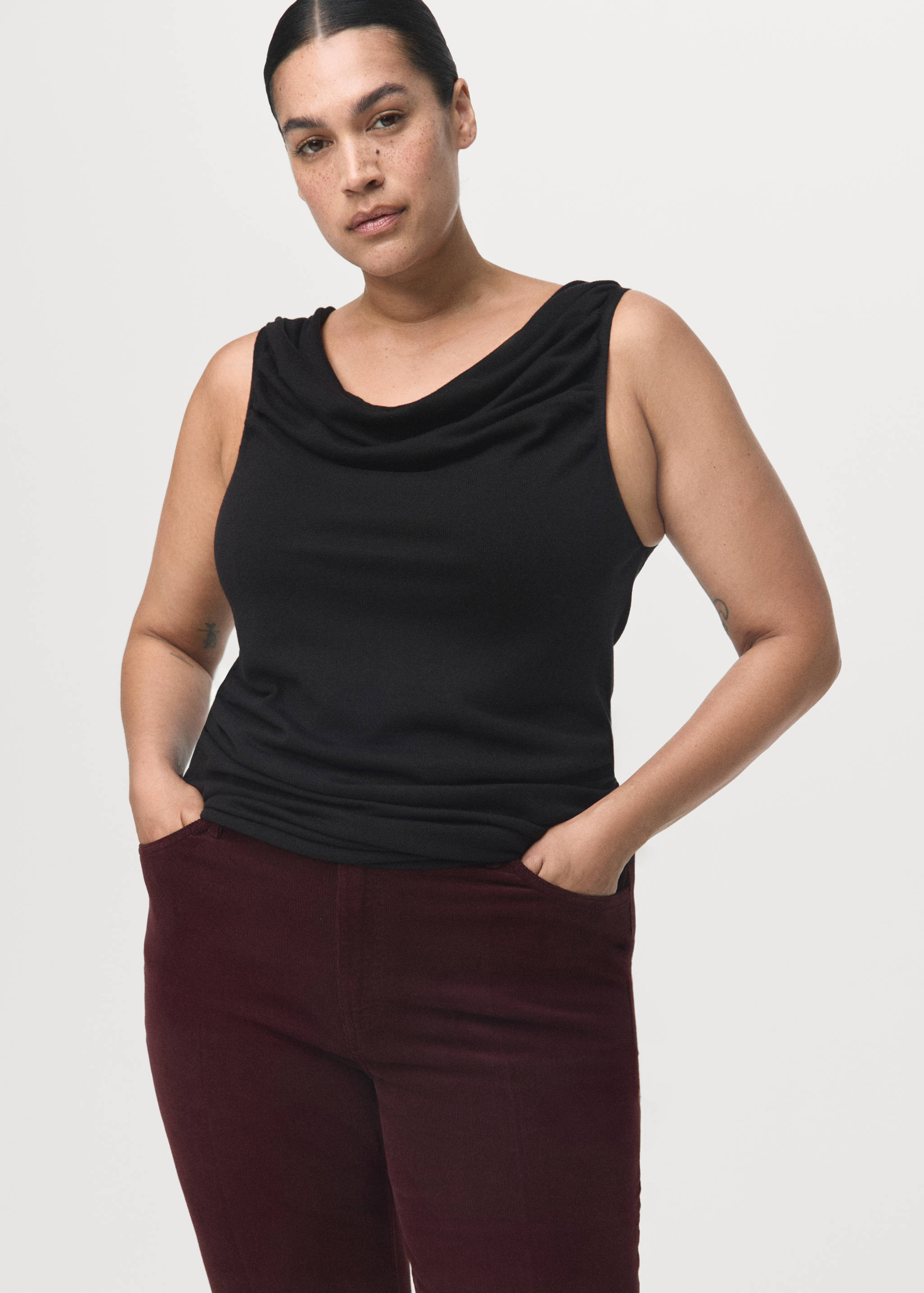 Calças de ganga flare de bombazina - Pormenor do artigo 5