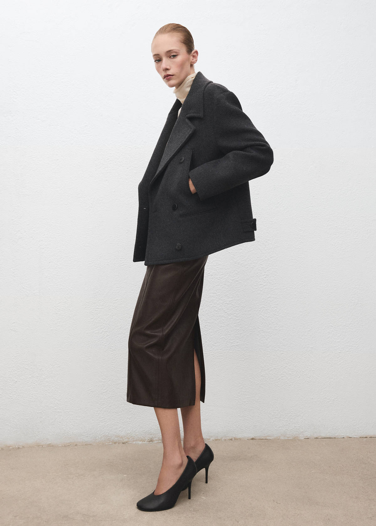 Faux-leather pencil skirt — Chocolate