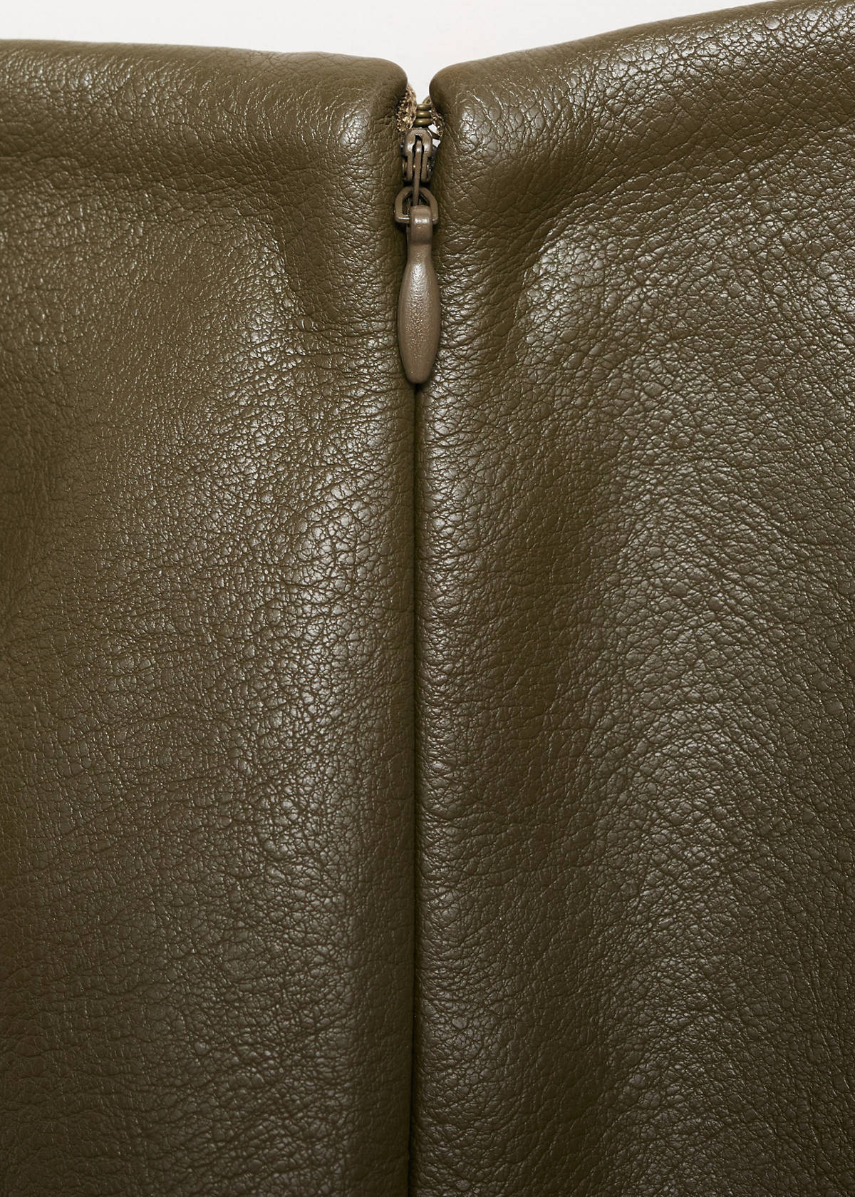 Faux-leather pencil skirt — Khaki