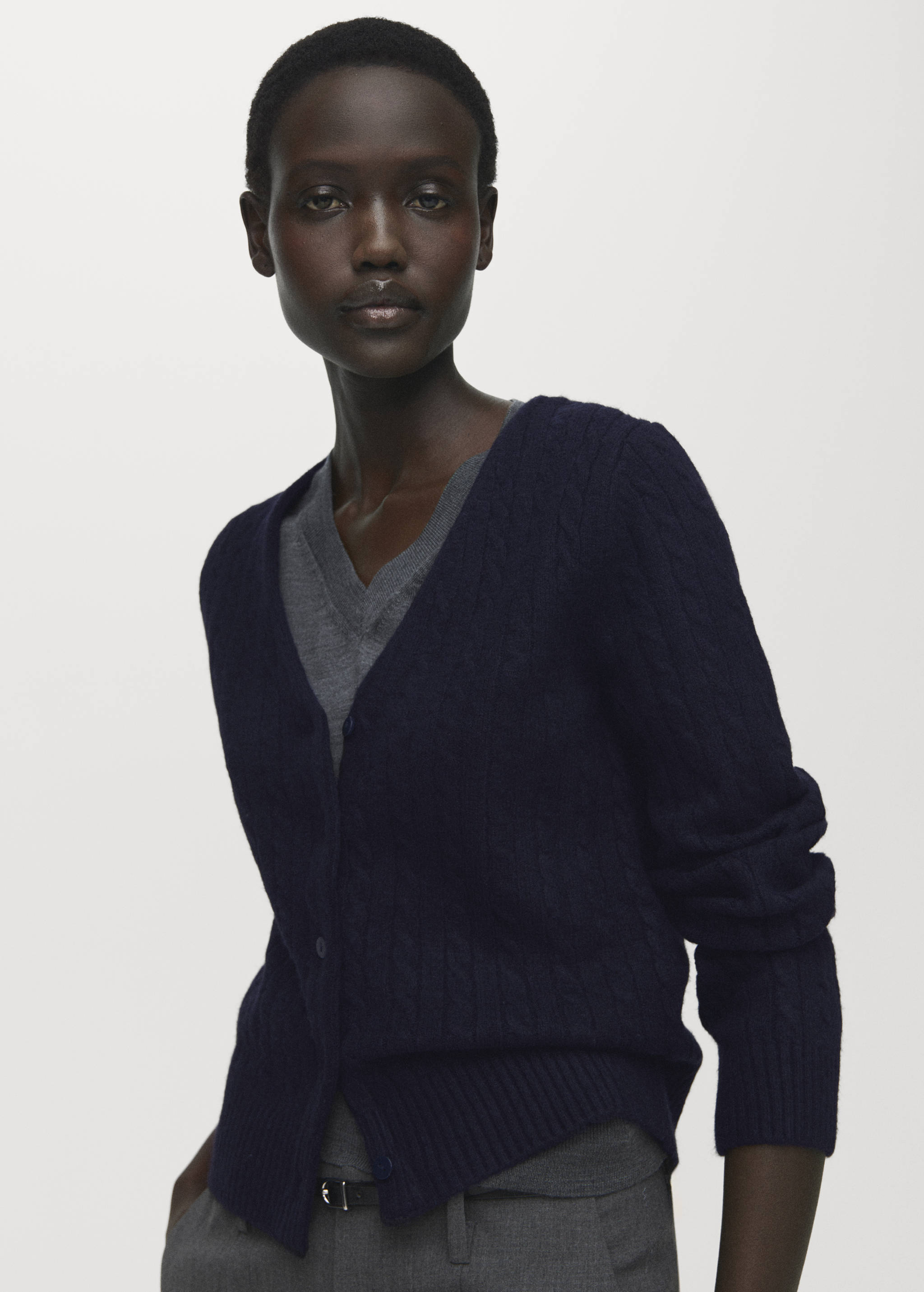 니트 꼬임 가디건 - 중간 평면도