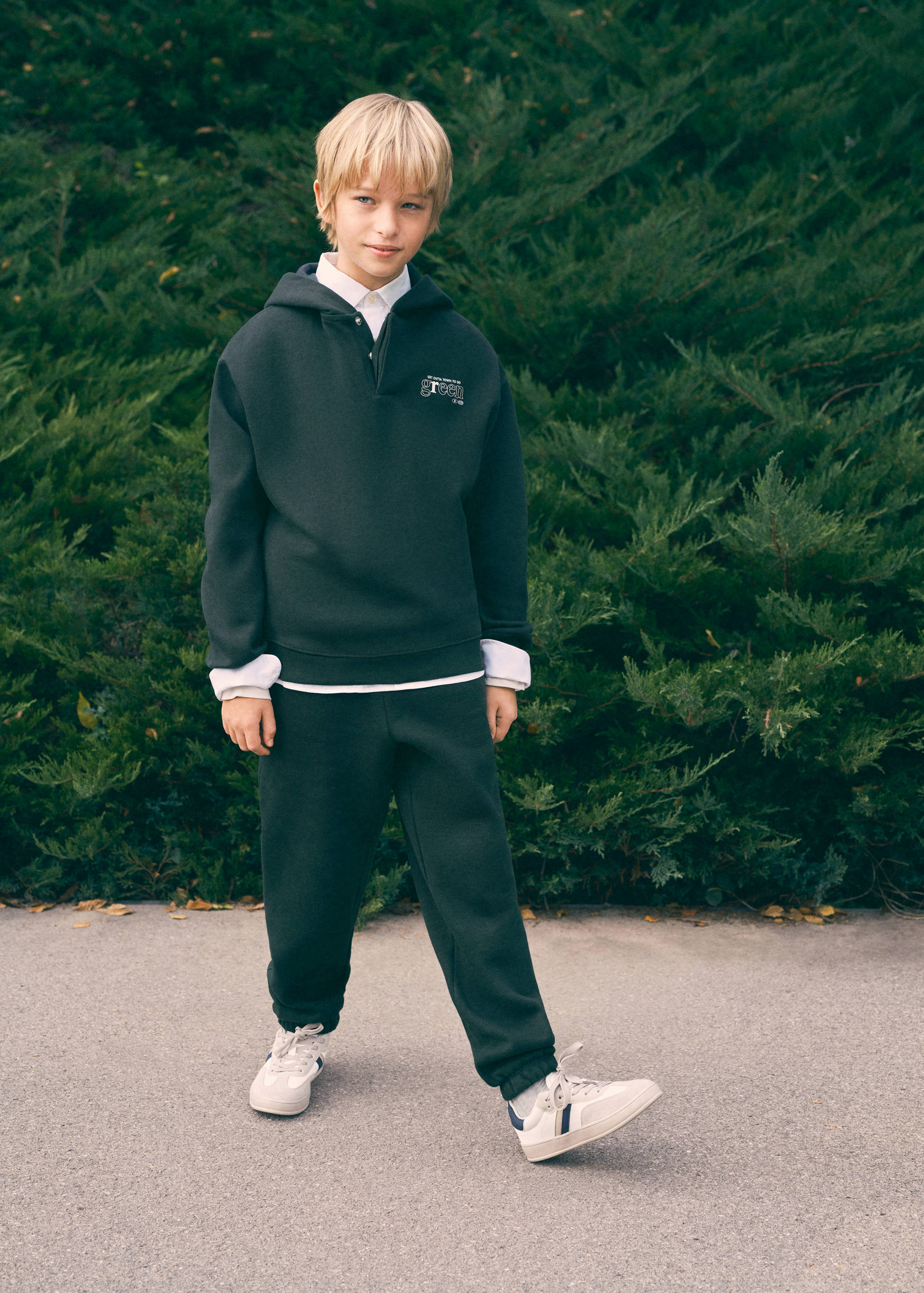 Cotton joggers with elastic waist - Details of the article 5