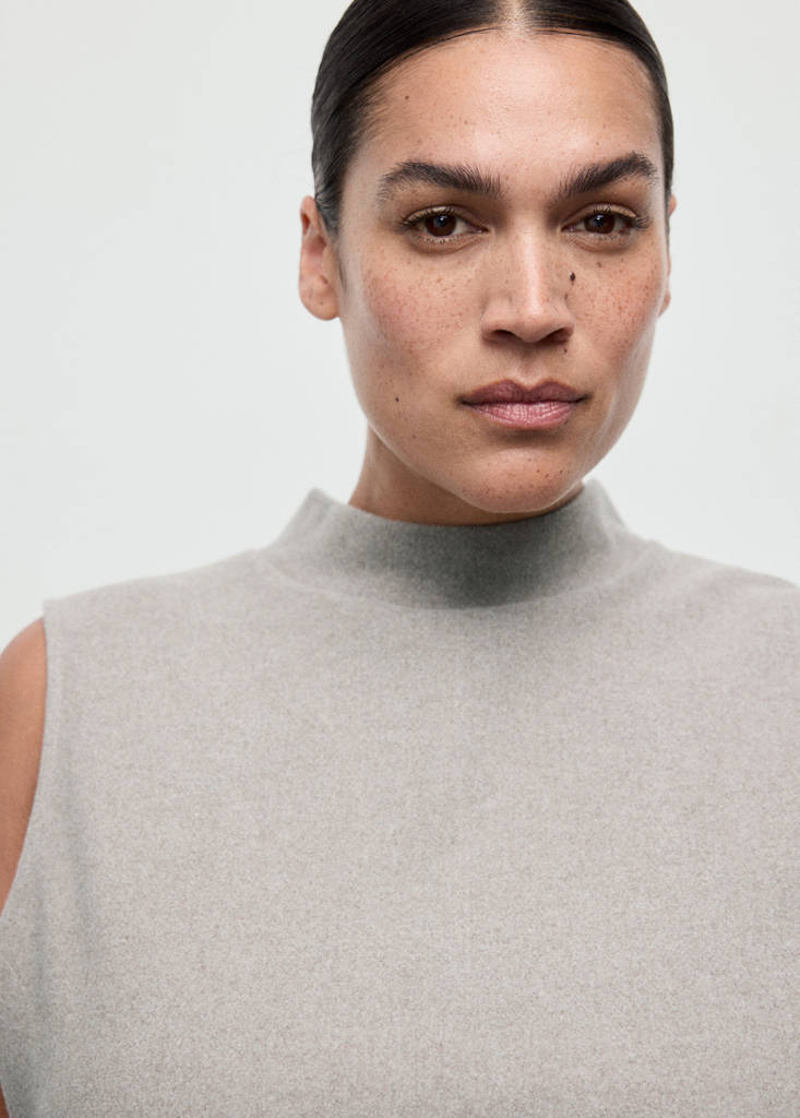 Turtleneck top with belt — Medium Brown