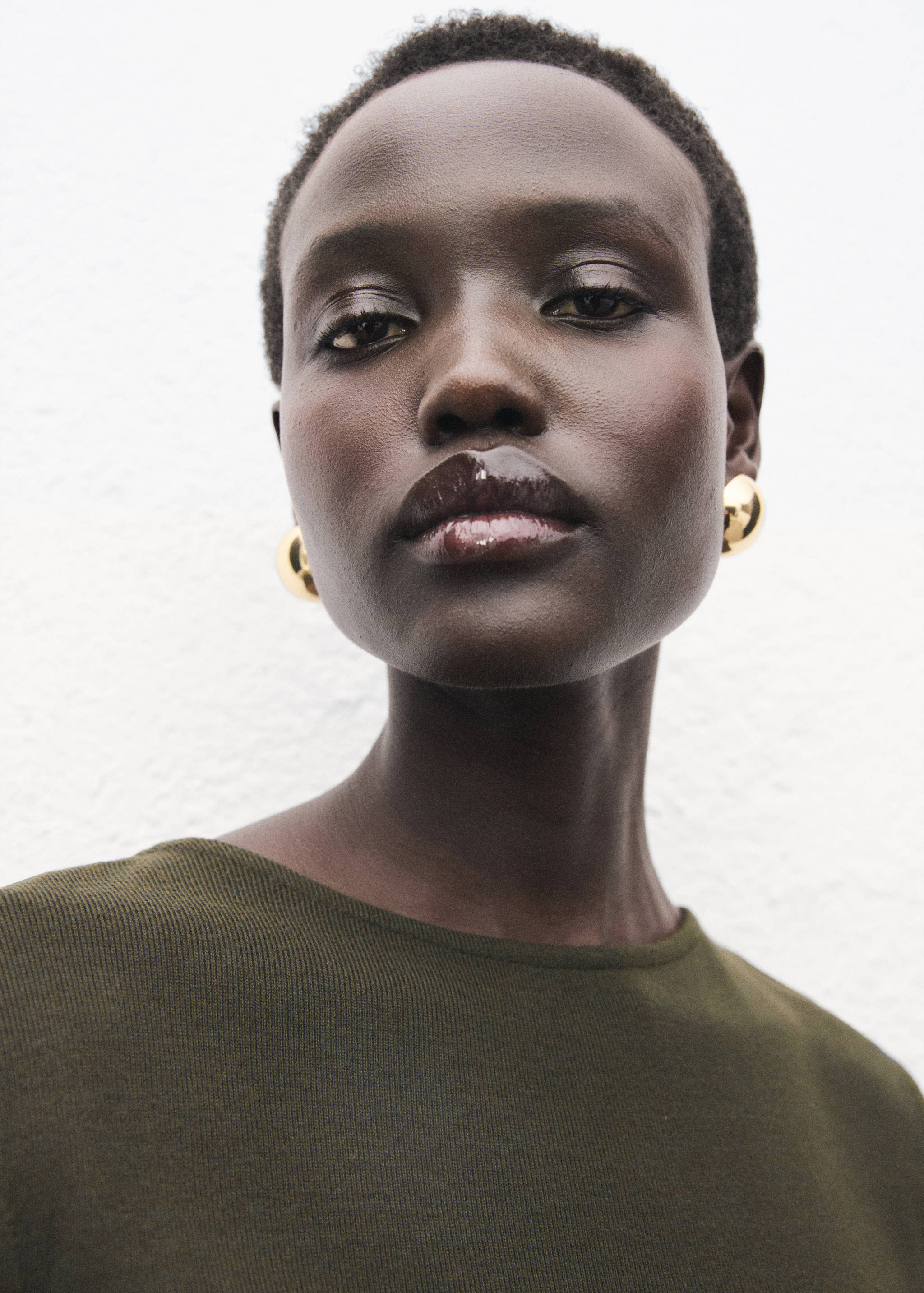 Robe en maille fine avec fronce latérale - Détail de l'article 1