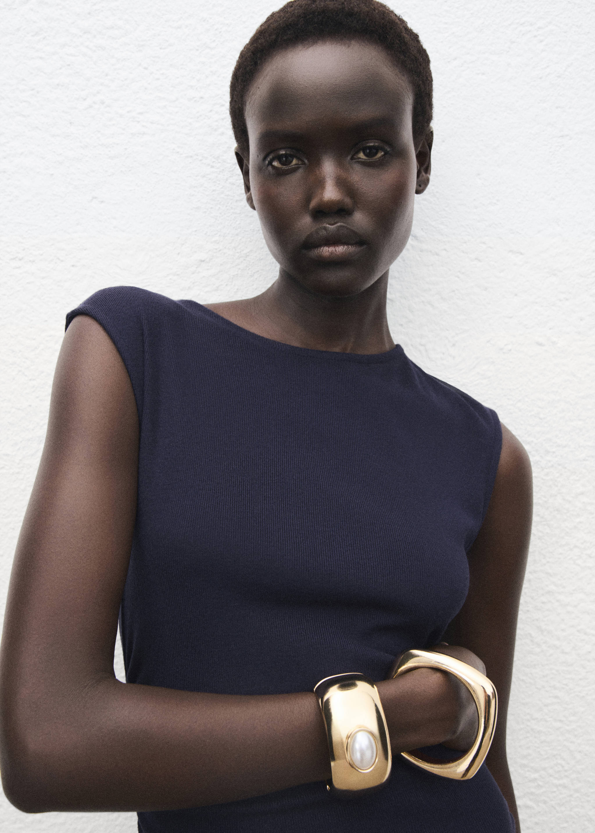 Robe en maille fine avec fronce latérale - Détail de l'article 1