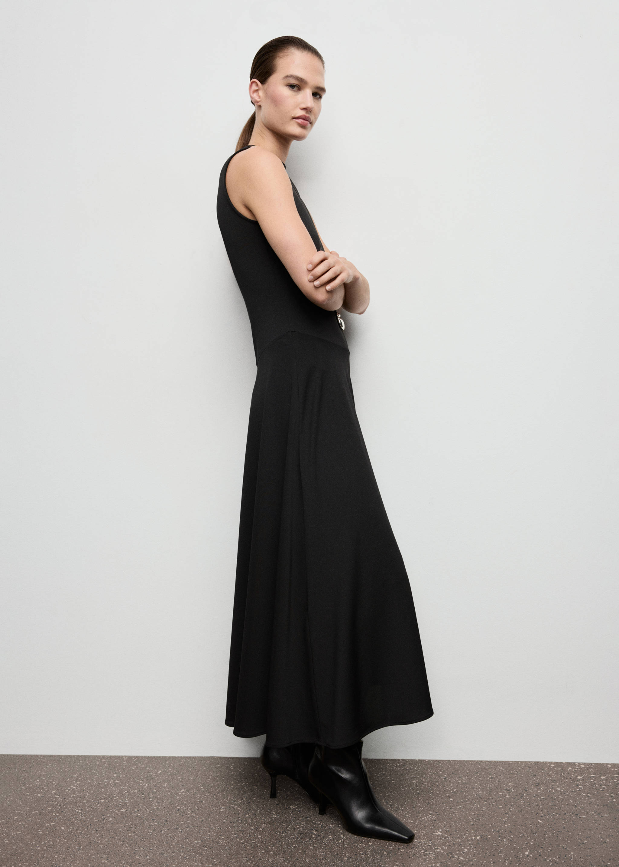 Pleated A-line dress - General plane