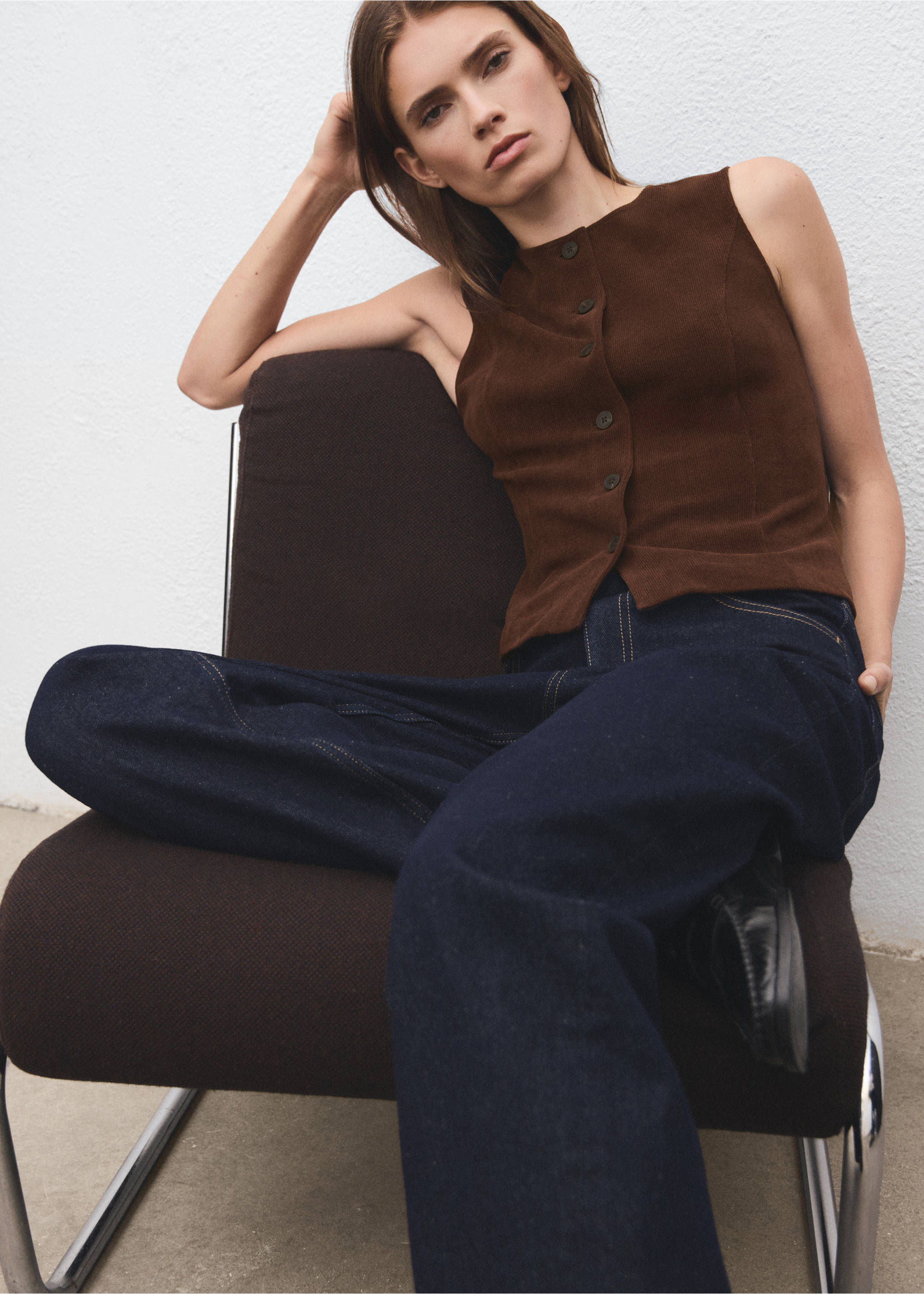 Corduroy suit waistcoat - Details of the article 1, Brown. Ref: 17037807-00.