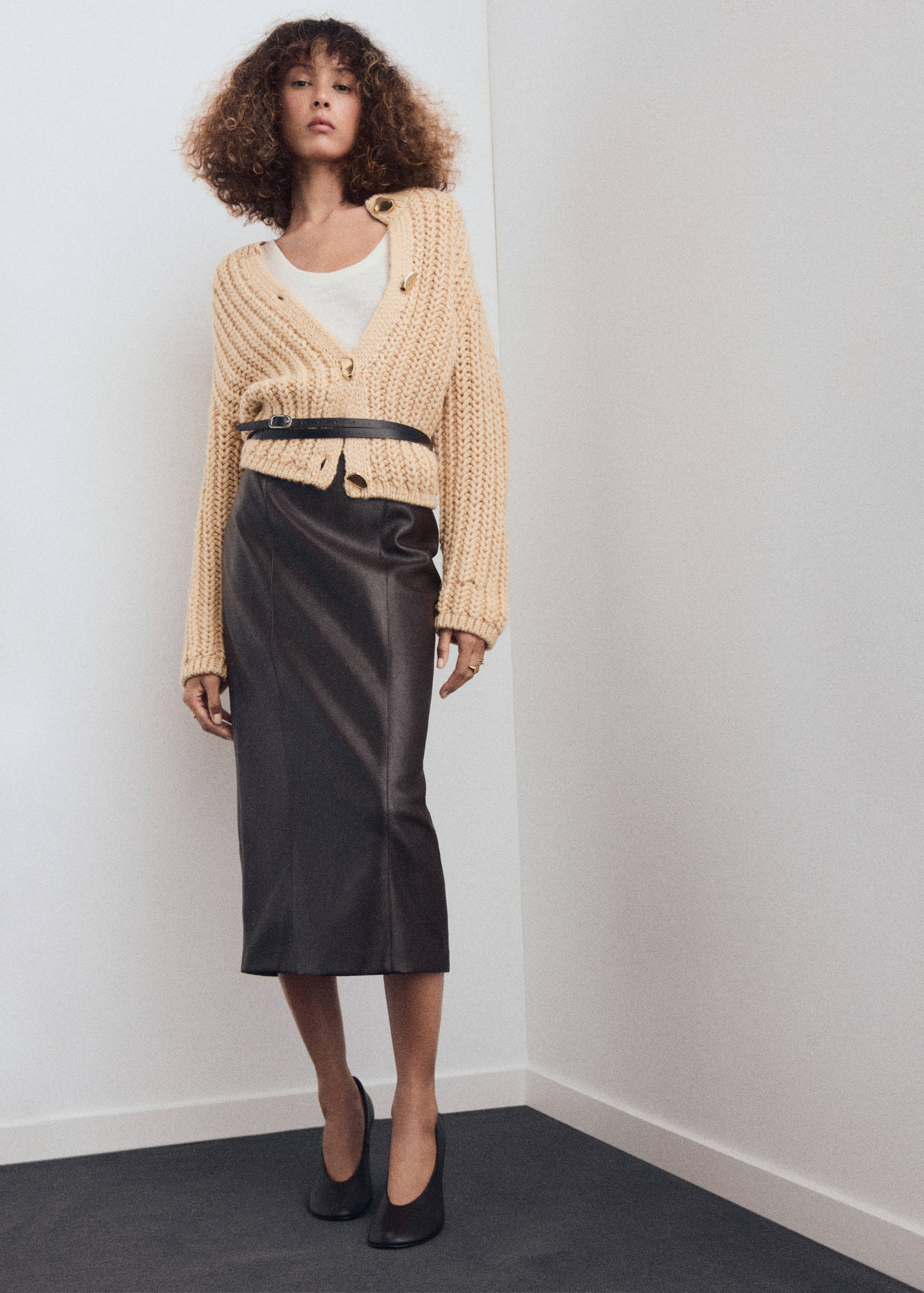 Chunky-knit cardigan with jewel buttons - General plane