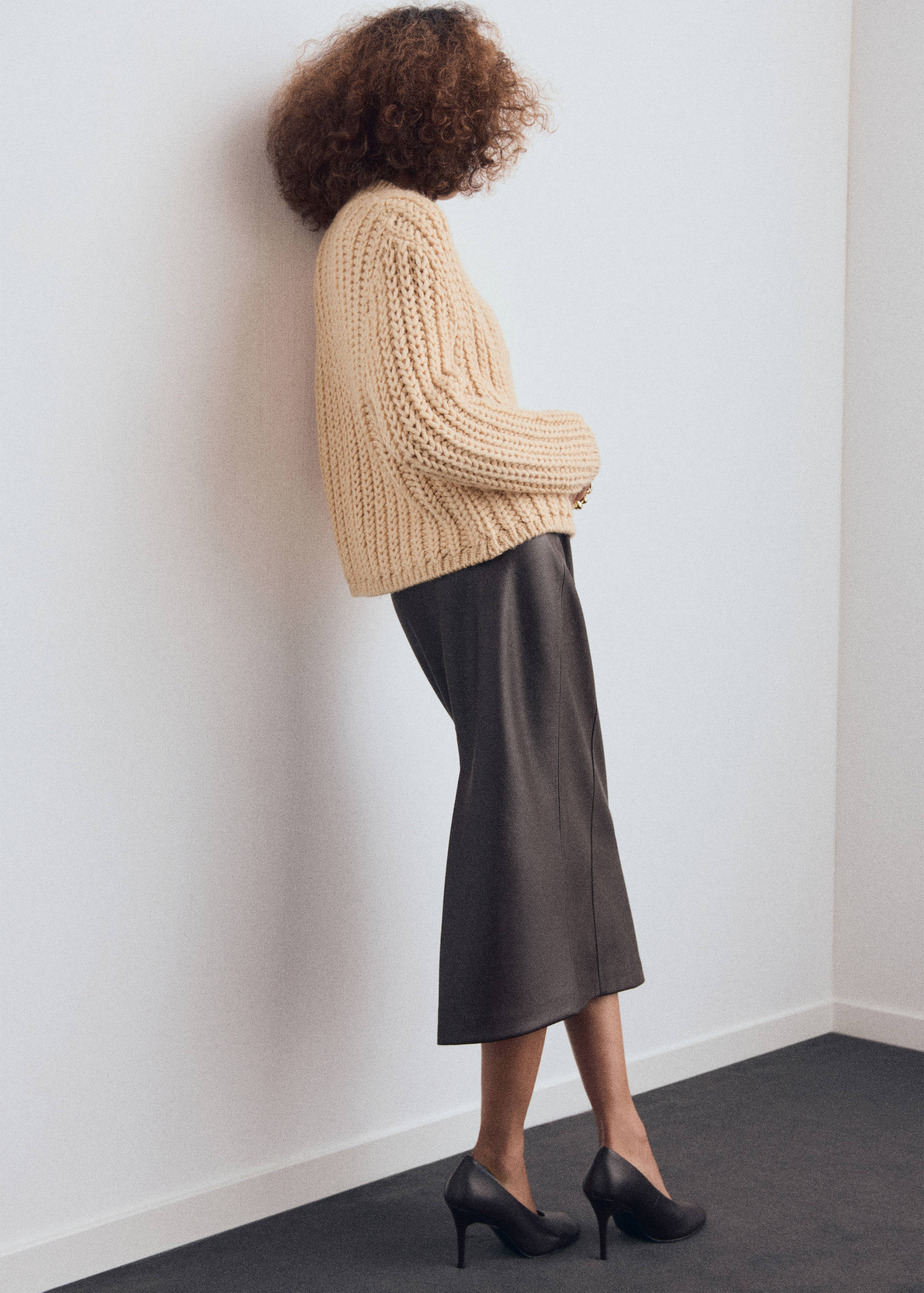 Chunky-knit cardigan with jewel buttons - Reverse of the article