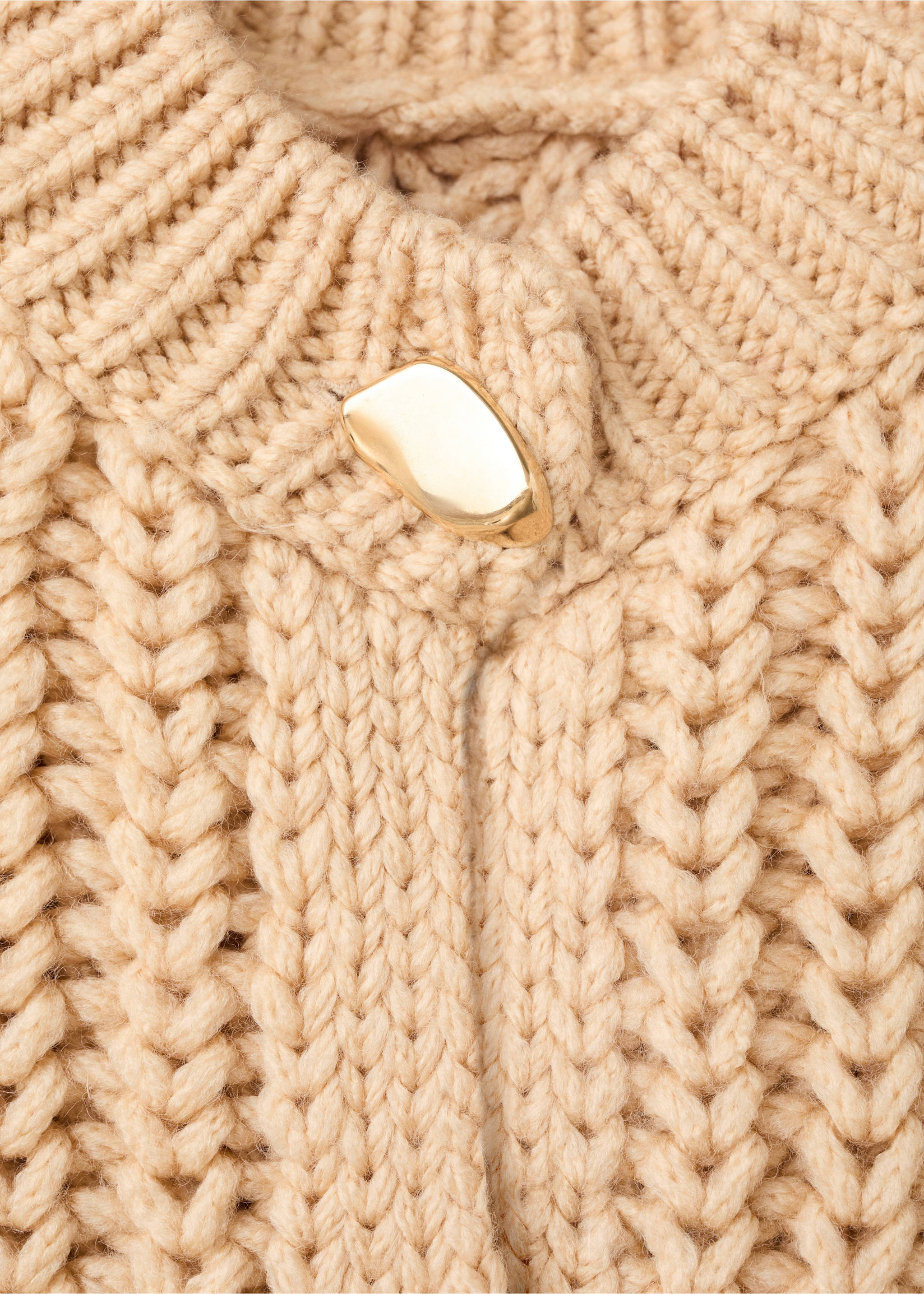 Chunky-knit cardigan with jewel buttons - Details of the article 8, Beige. Ref: 17037814-00.