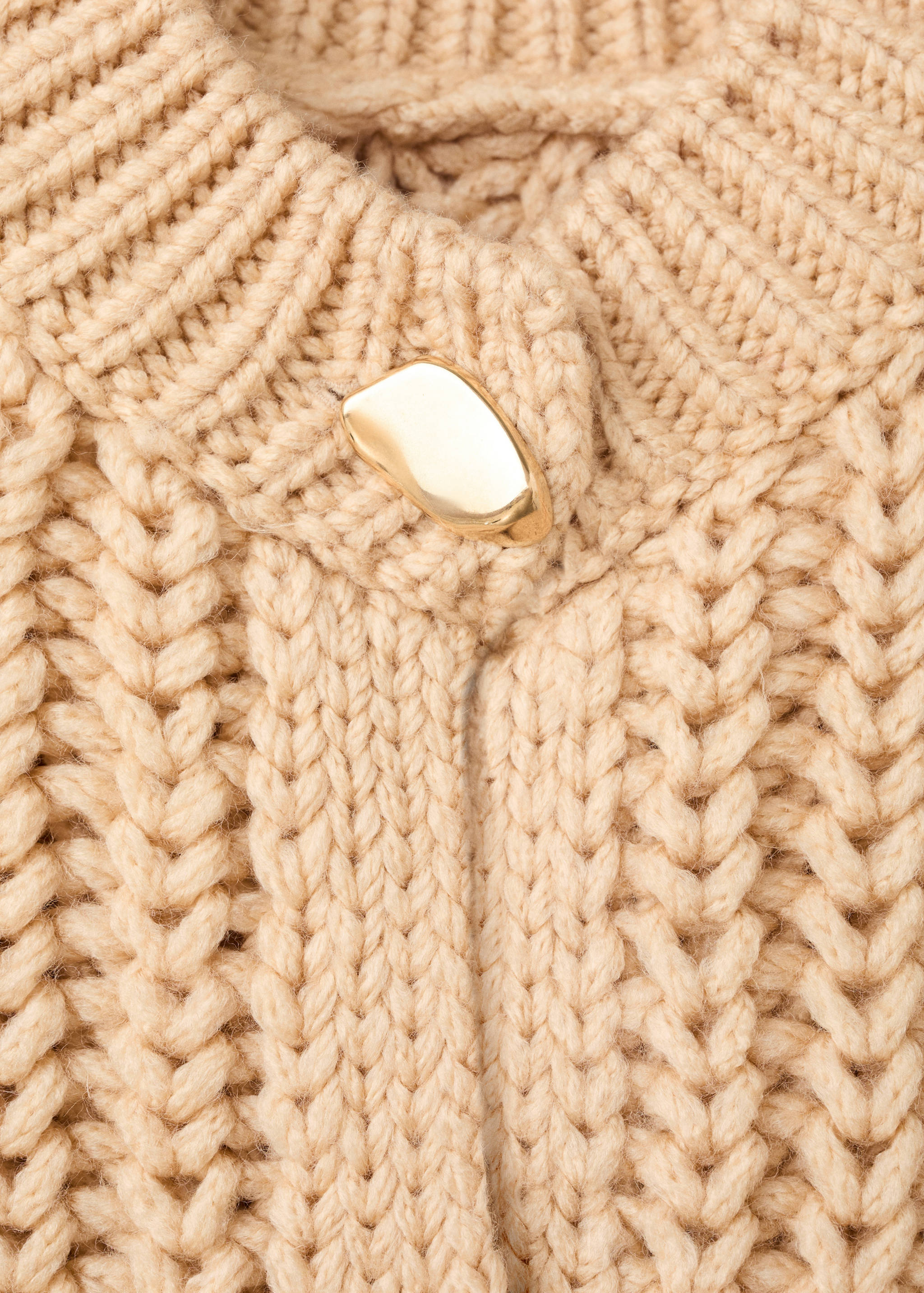 Chunky-knit cardigan with jewel buttons - Details of the article 8