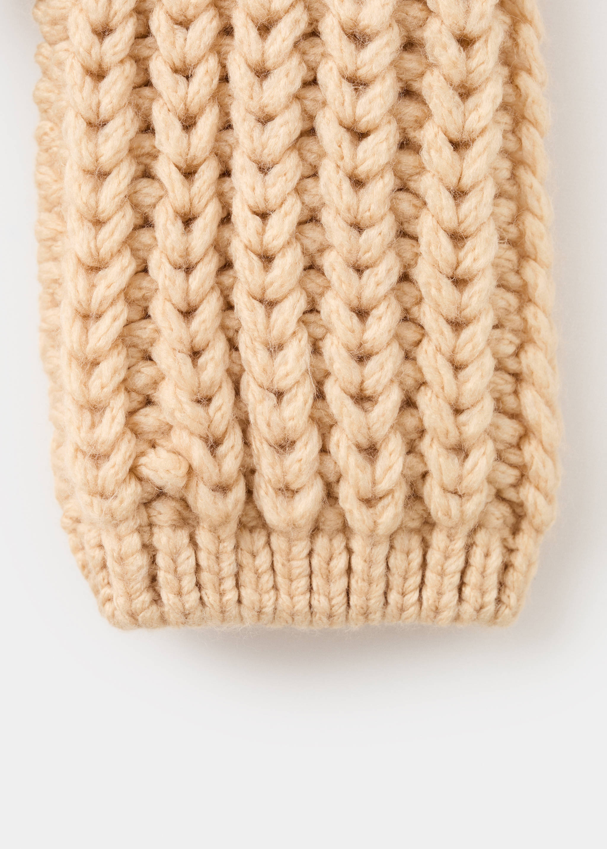 Chunky-knit cardigan with jewel buttons - Details of the article 0