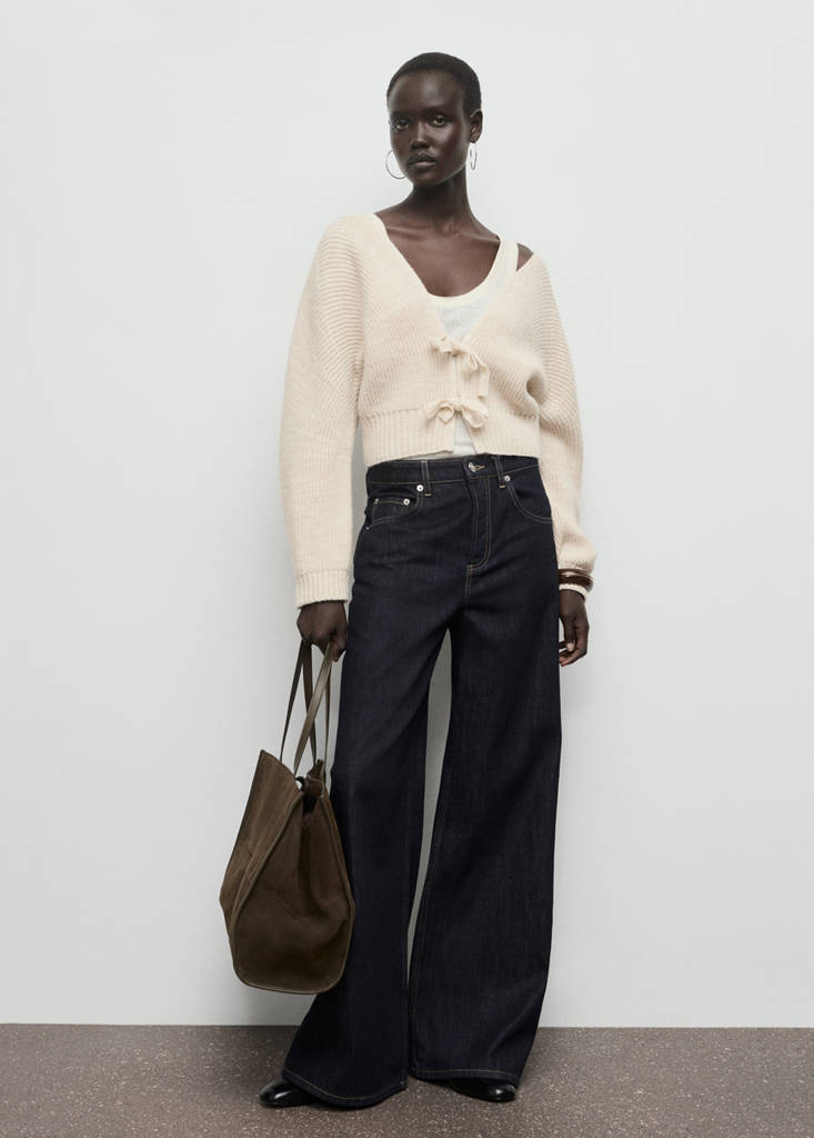 V-neck cardigan with bows — Beige