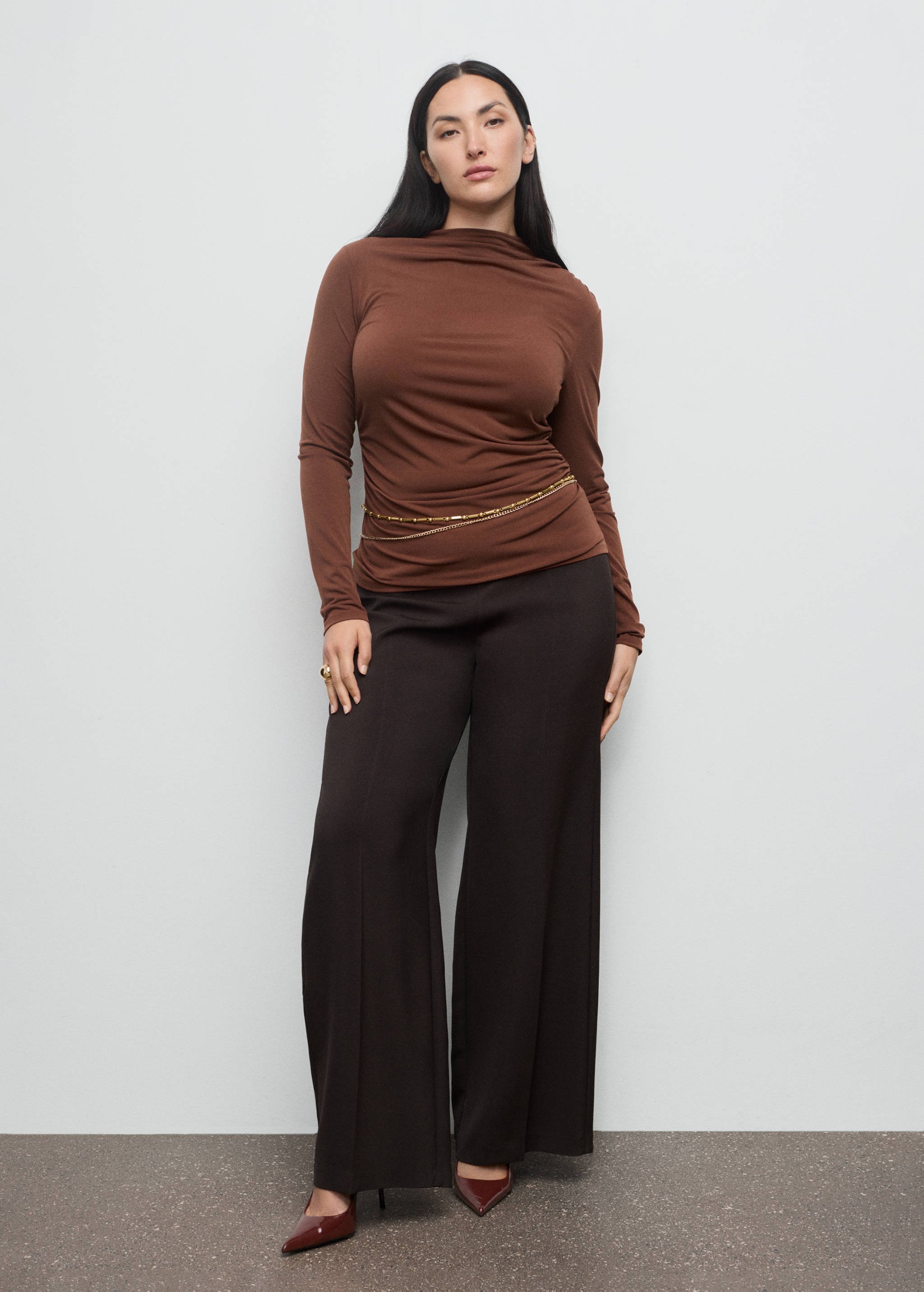 Draped fitted t-shirt - Details of the article 3