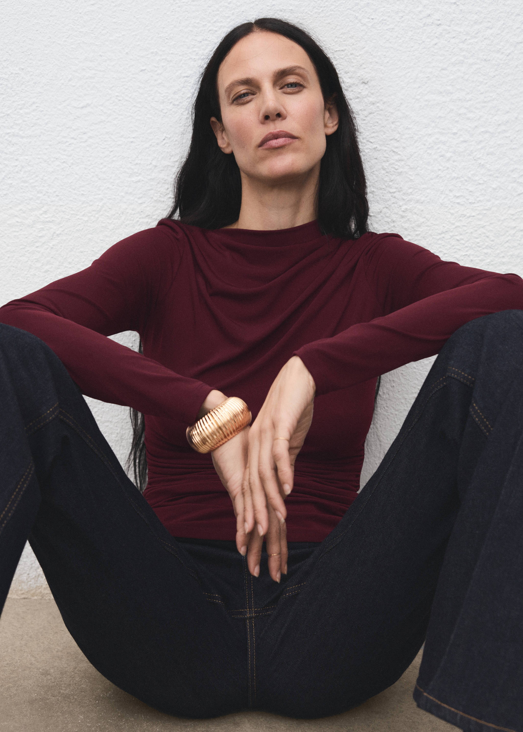 Draped fitted t-shirt - Details of the article 2