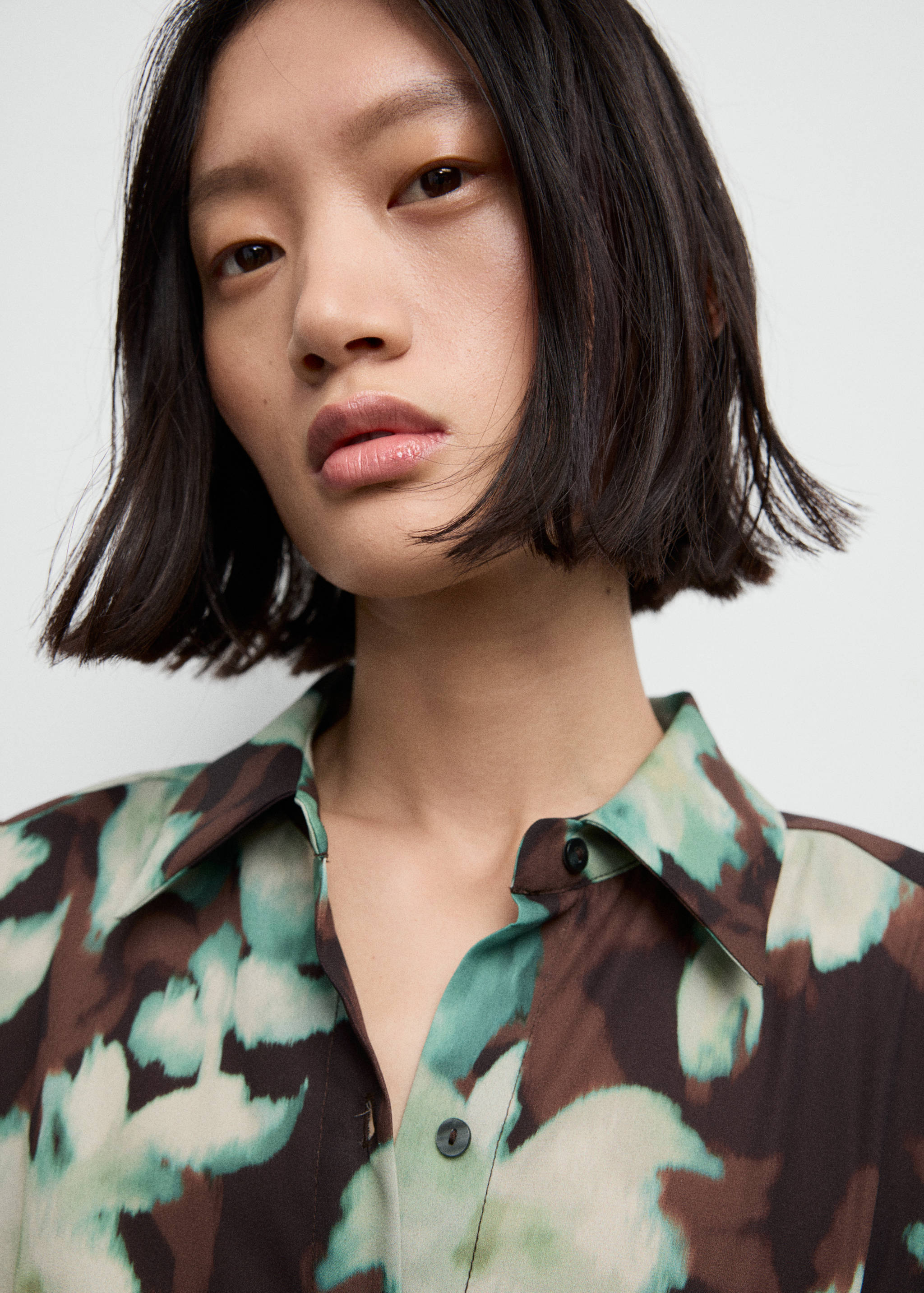 Printed shirt dress with belt - Details of the article 1