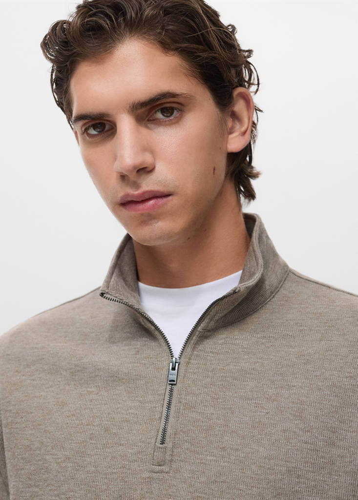Regular-fit zip-up hoodie — Sand