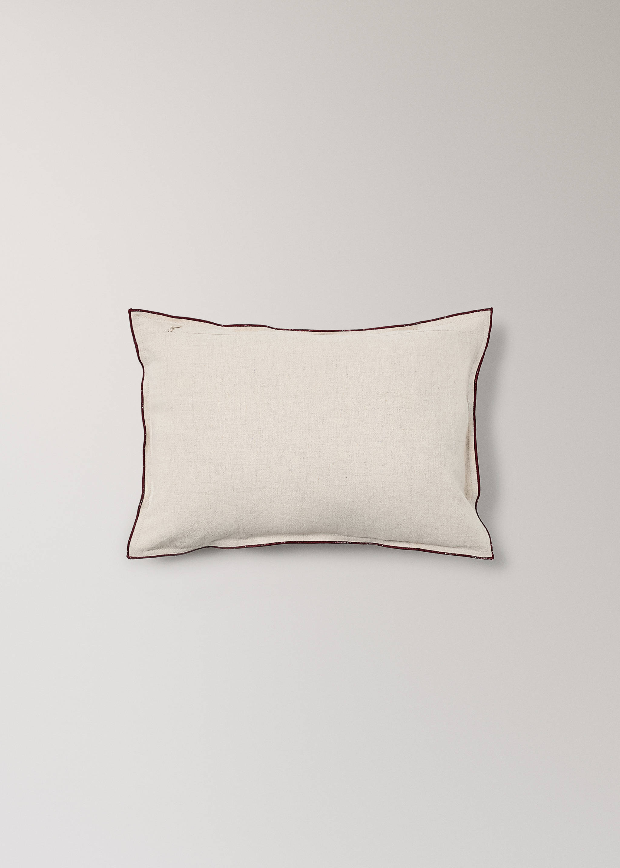 Children's cushion cover with overlock detail 30x40 cm - Details of the article 1