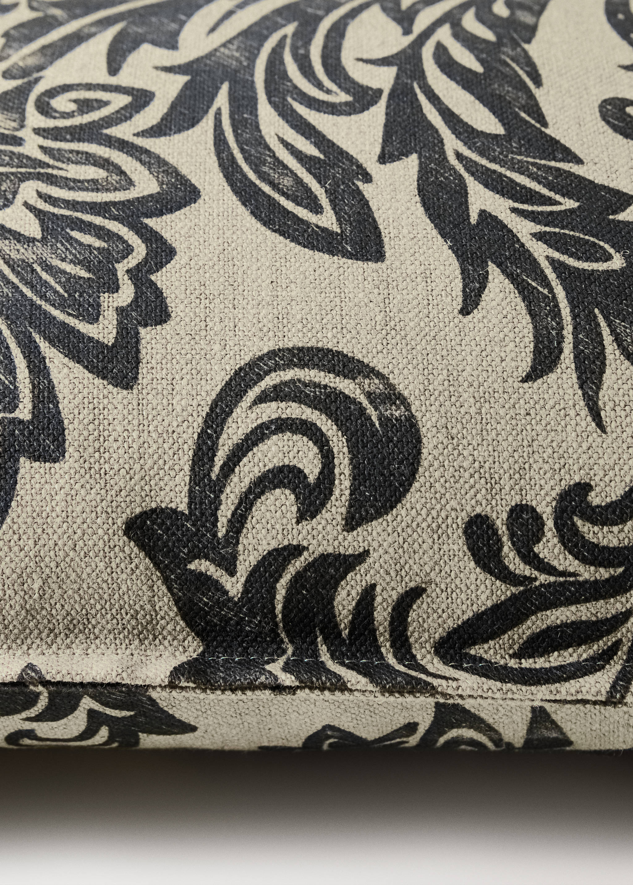 Damask-print cushion cover 40x60cm - Details of the article 4