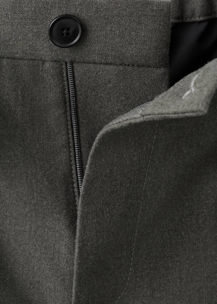 Regular fit cord pleated trousers — Medium Brown
