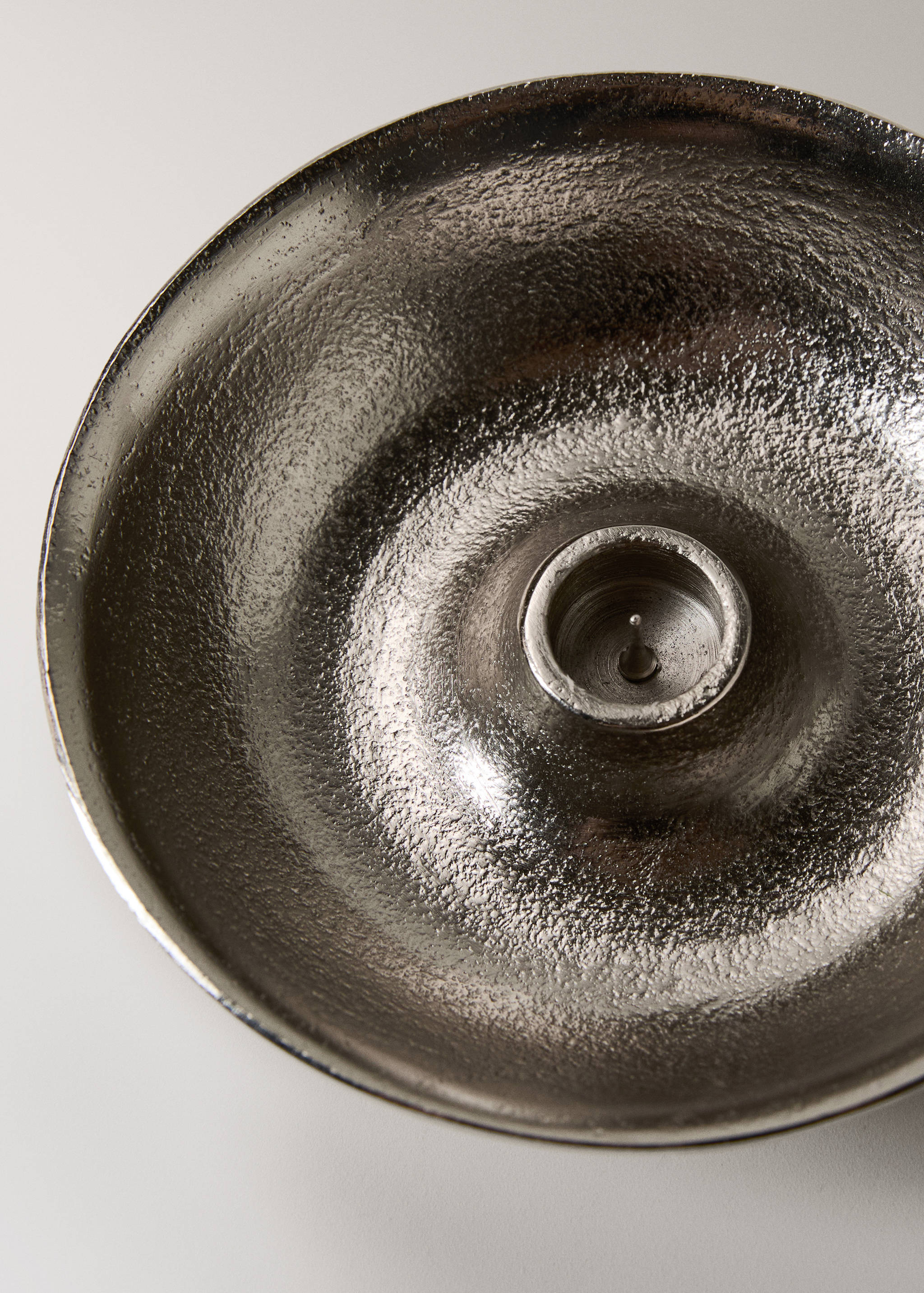 Kerzenhalter aus Metall - Detail des Artikels 1