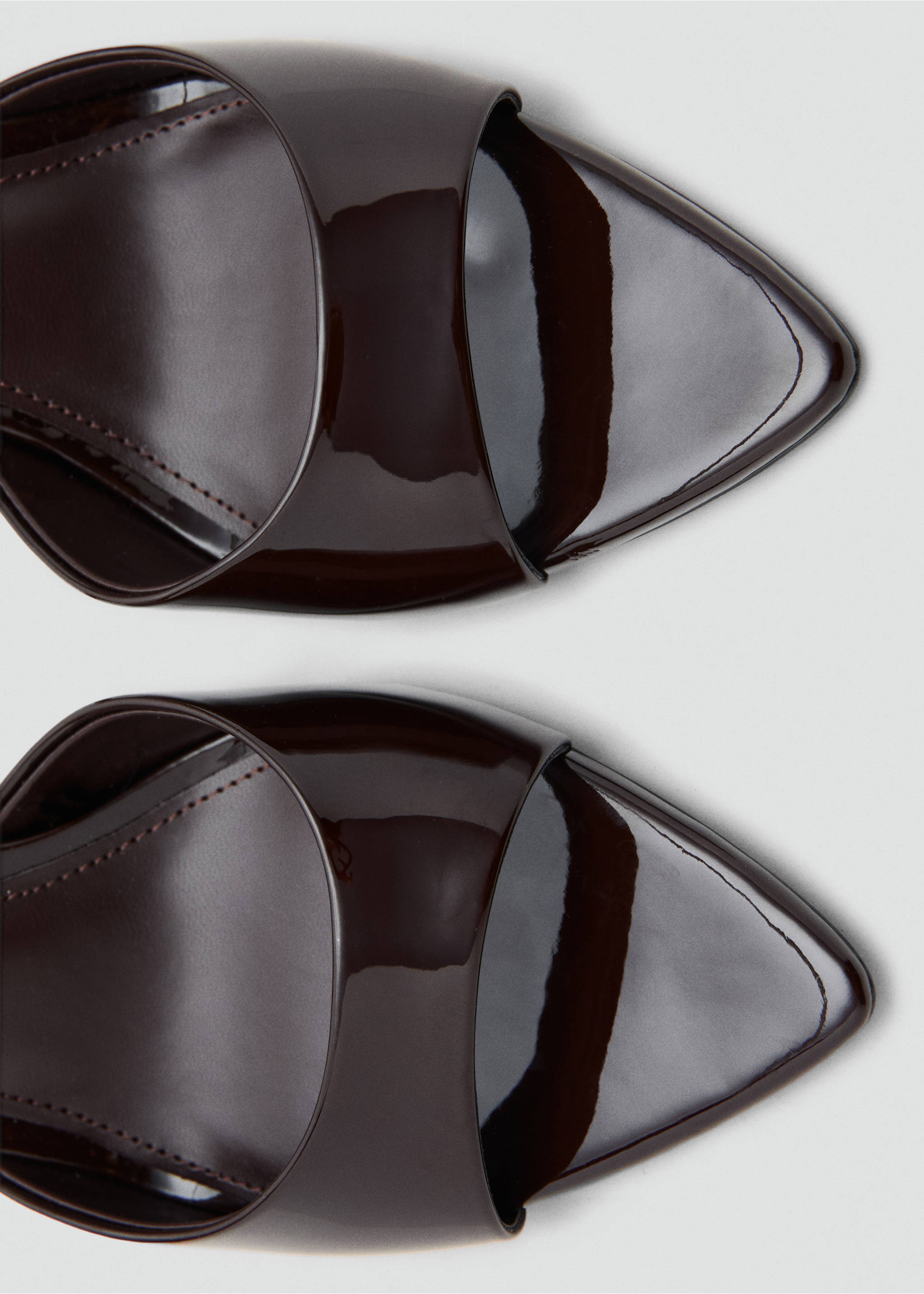 Patent leather high-heeled sandals - Details of the article 2, Burgundy. Ref: 17038637-00.