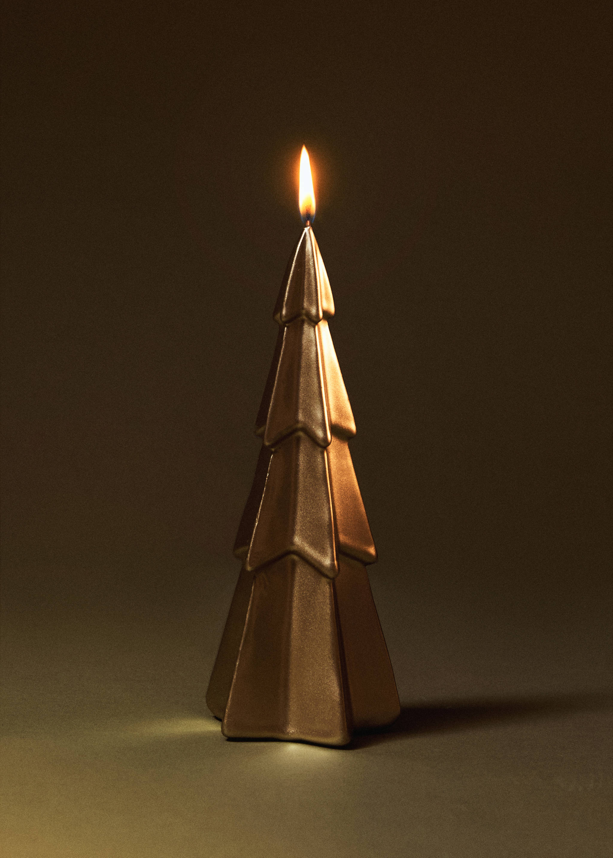 Bougie décorative sapin de taille moyenne - Plan général